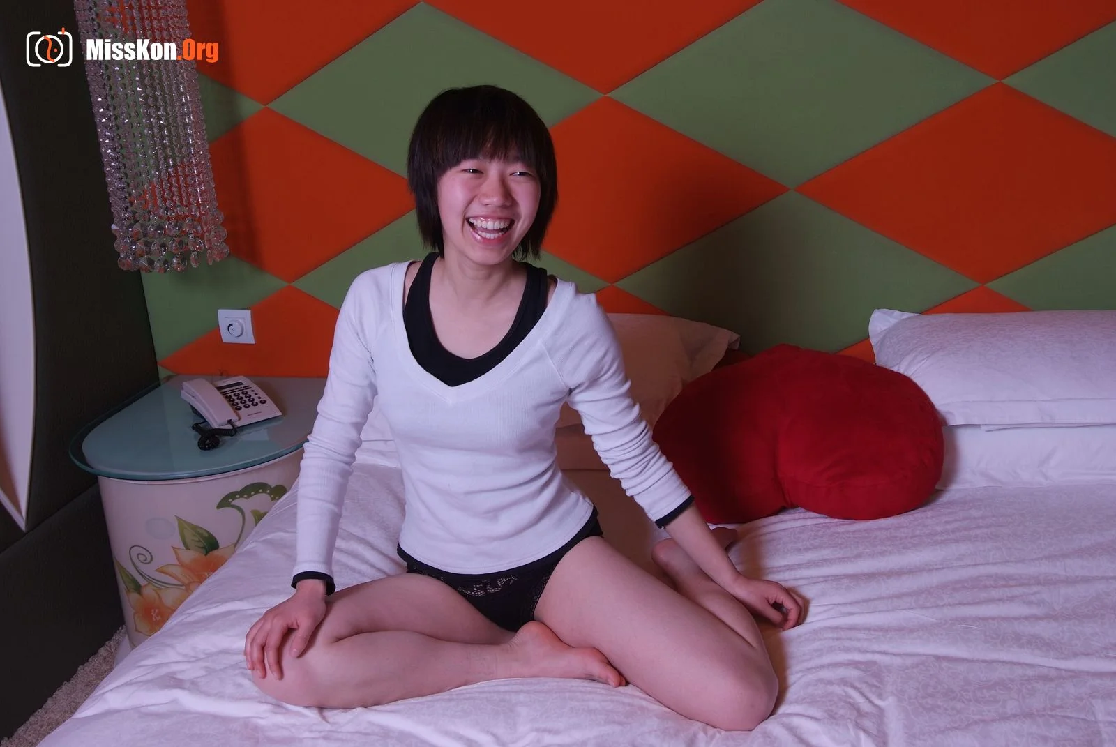 Nude photo set of Chinese model: Diligently (2010-03-14) - Photo 2