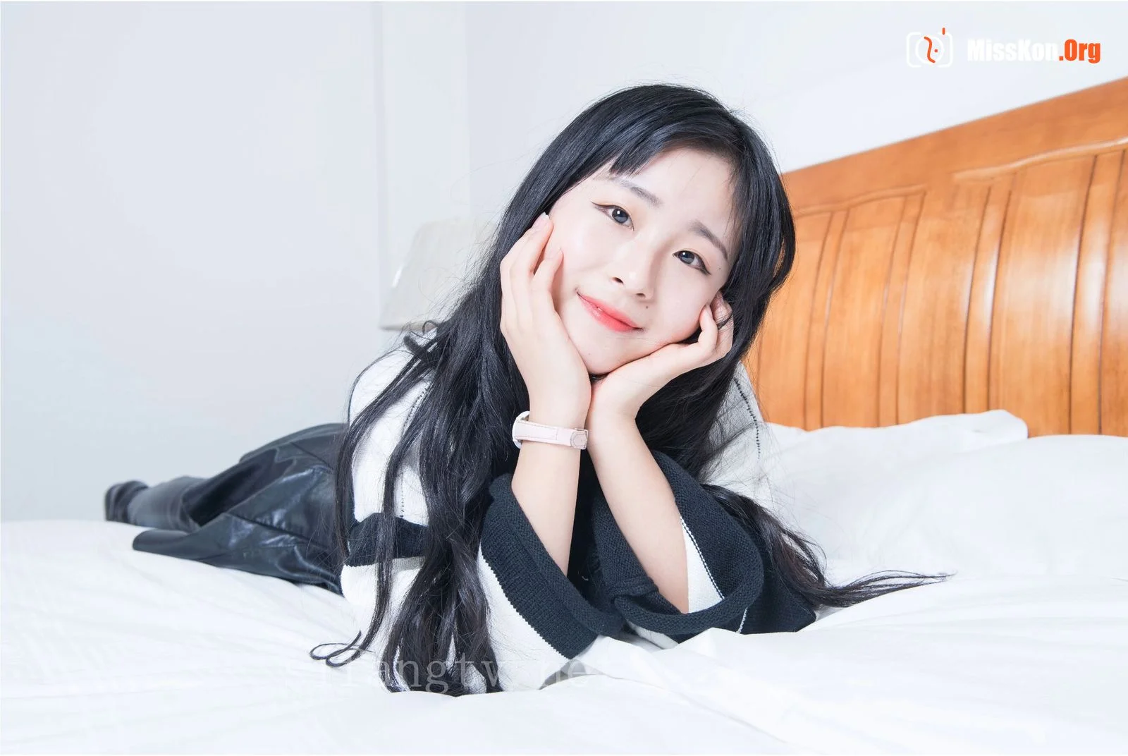 Nude photo set of Chinese model: Ding Xiaoxiao (2018-06-15) - Photo 15