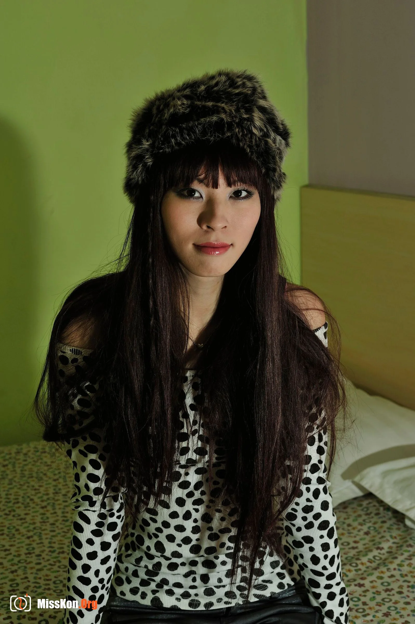 Nude photo set of Chinese model: Elegant (2011-10-22) - Photo 2