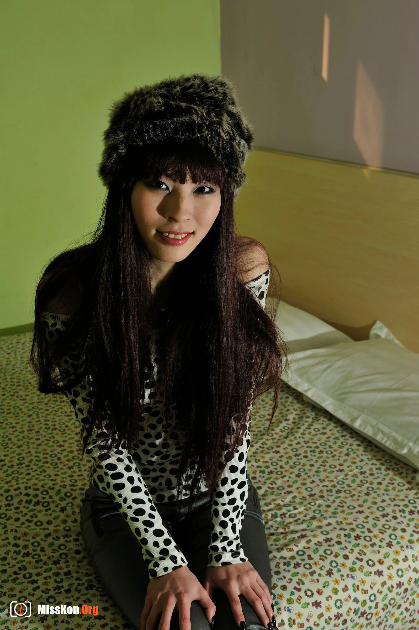Nude photo set of Chinese model: Elegant (2011-10-22) - Photo 5
