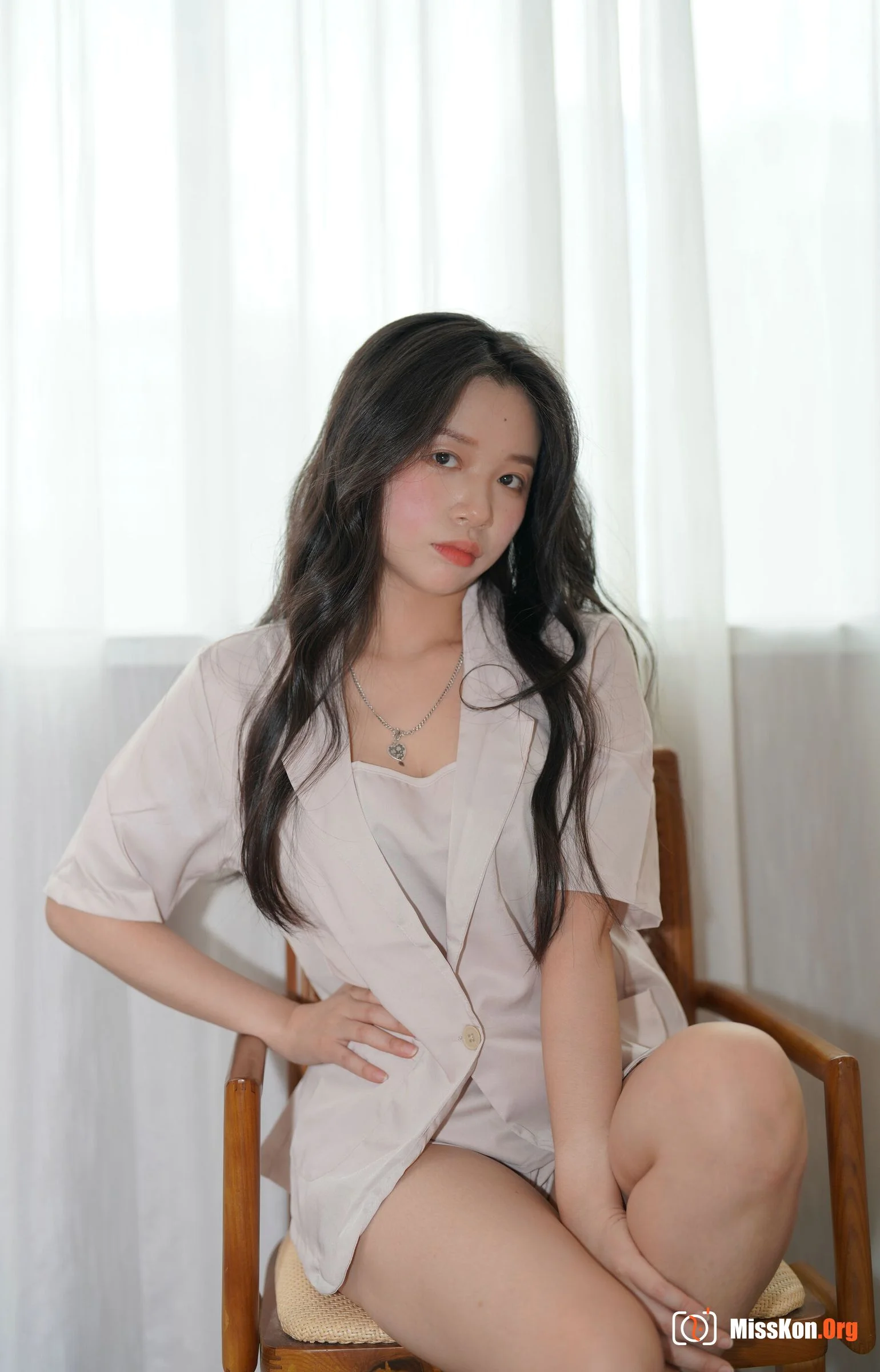 Nude photo set of Chinese model: Elegant (2023-10-30) - Photo 4