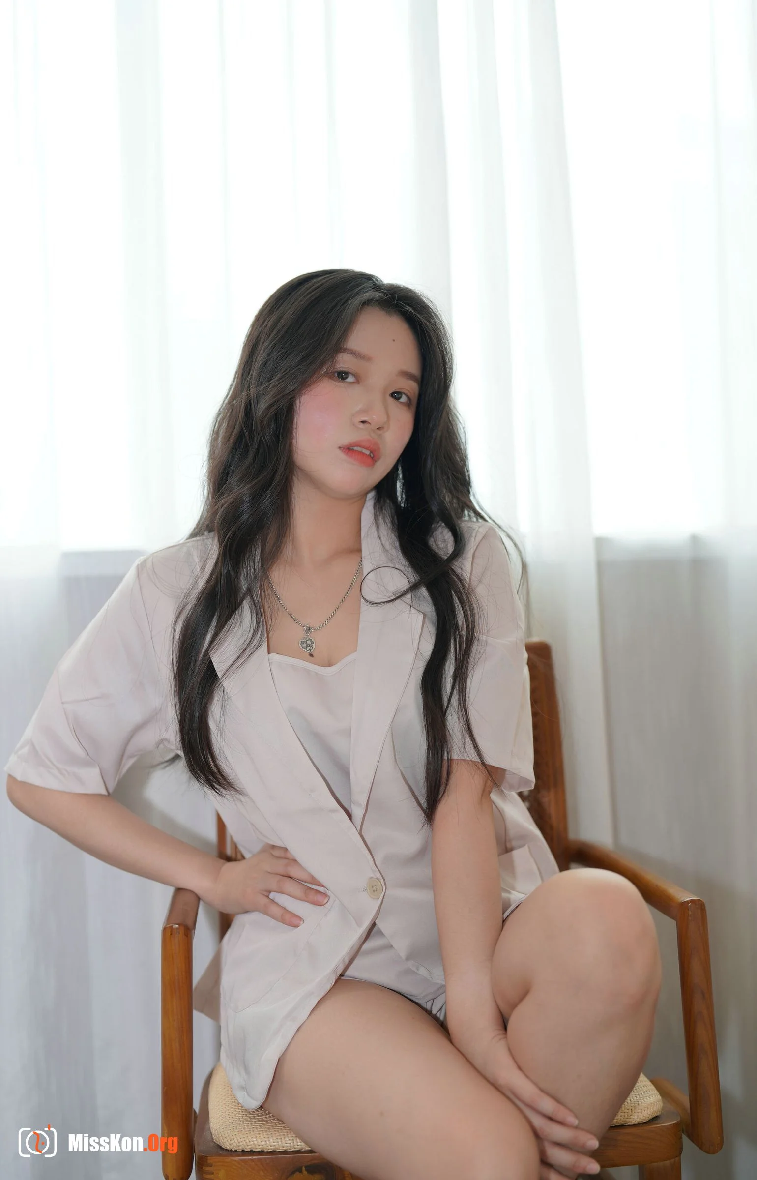 Nude photo set of Chinese model: Elegant (2023-10-30) - Photo 5