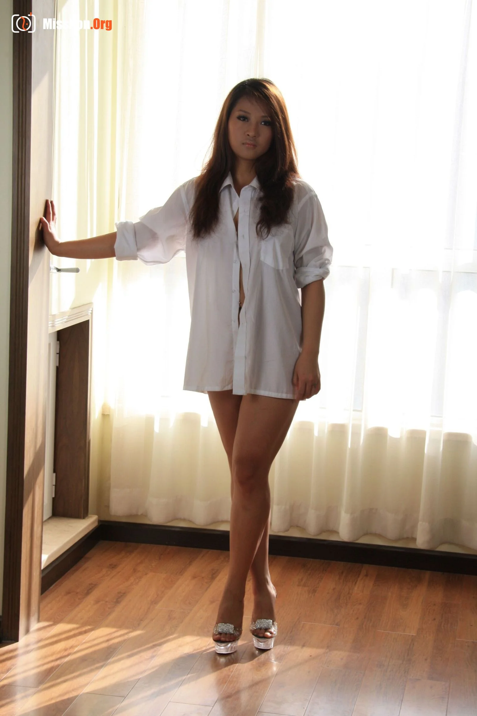 Nude photo set of Chinese model: Excellent spin (2010-12-10) - Photo 3