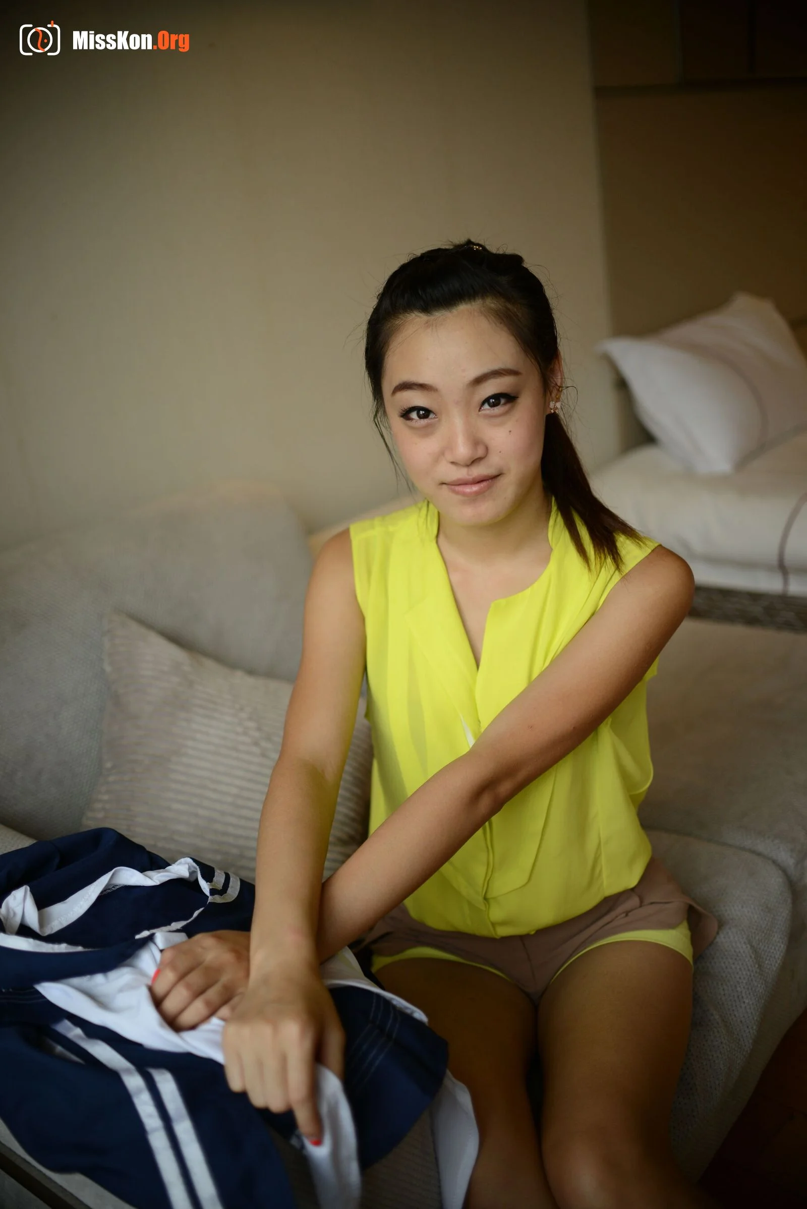 Nude photo set of Chinese model: Falling snow (2013-09-09) - Photo 20