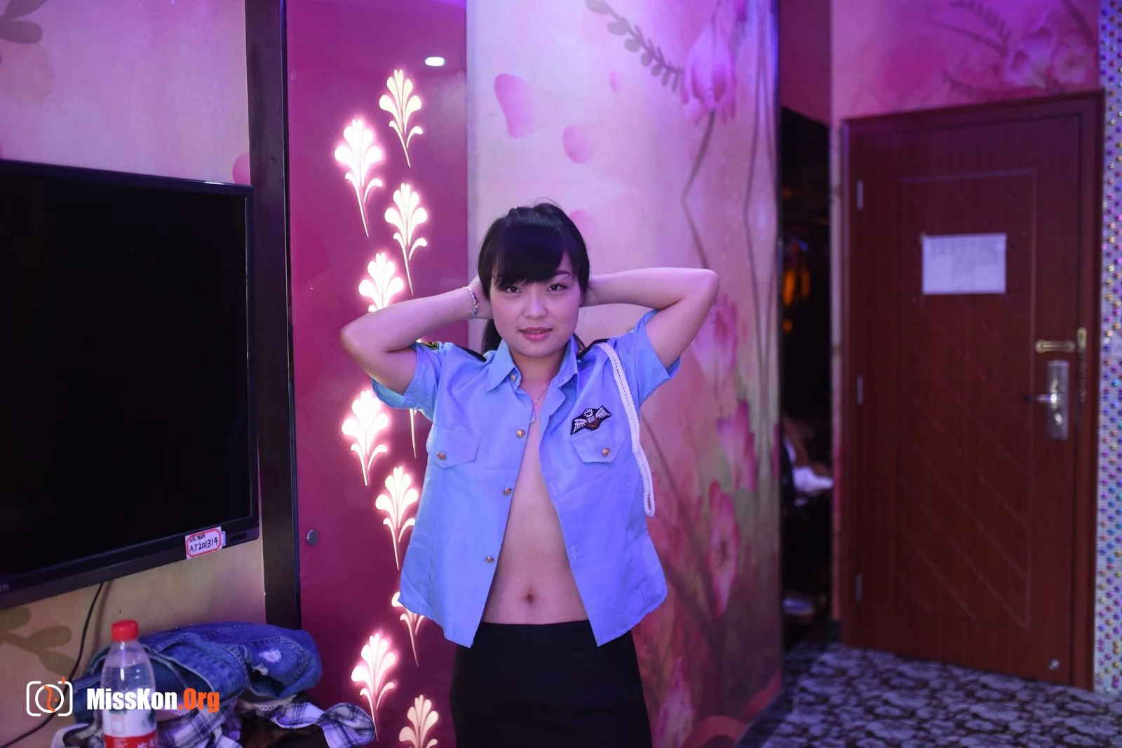 Nude photo set of Chinese model: Fan Fan (2016-09-20) - Photo 2