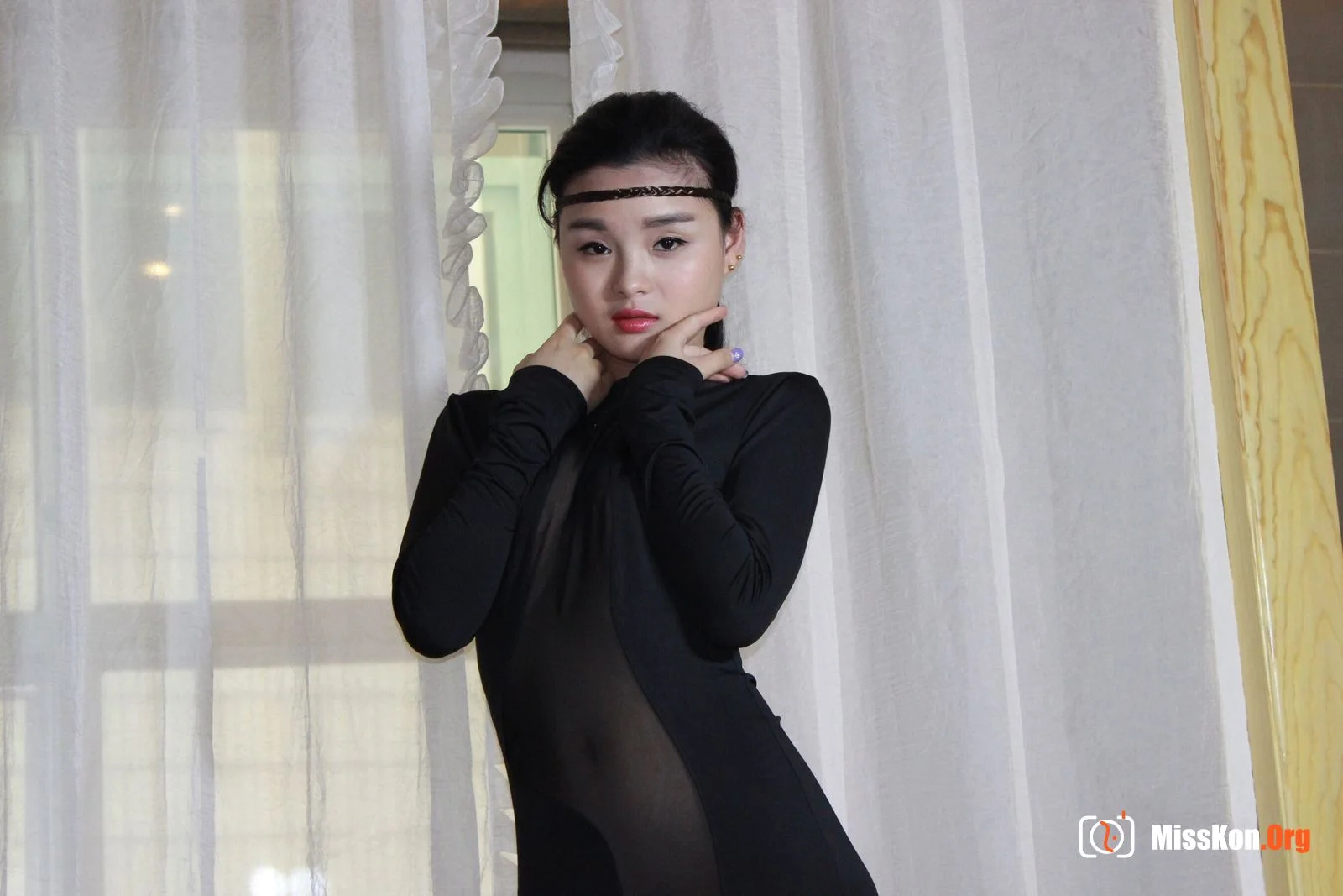 Nude photo set of Chinese model: Fang Xuan'er (2018-09-01) - Photo 12