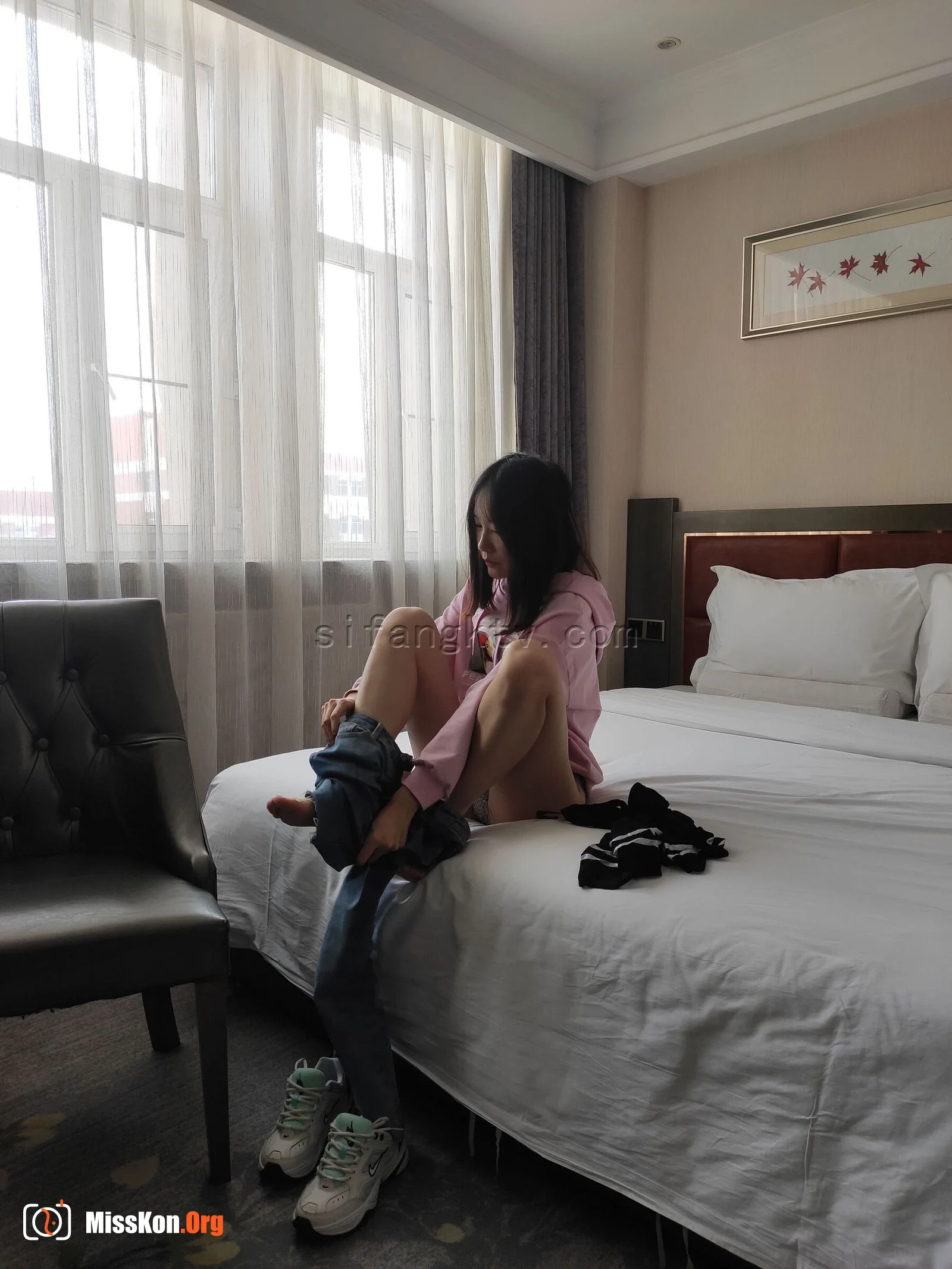 Nude photo set of Chinese model: Feifei (2019-09-12) - Photo 13