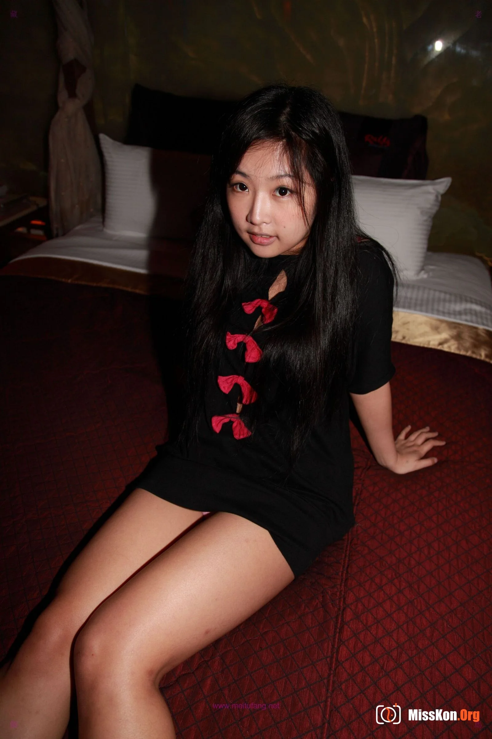 Nude photo set of Chinese model: Fleshy - Photo 5