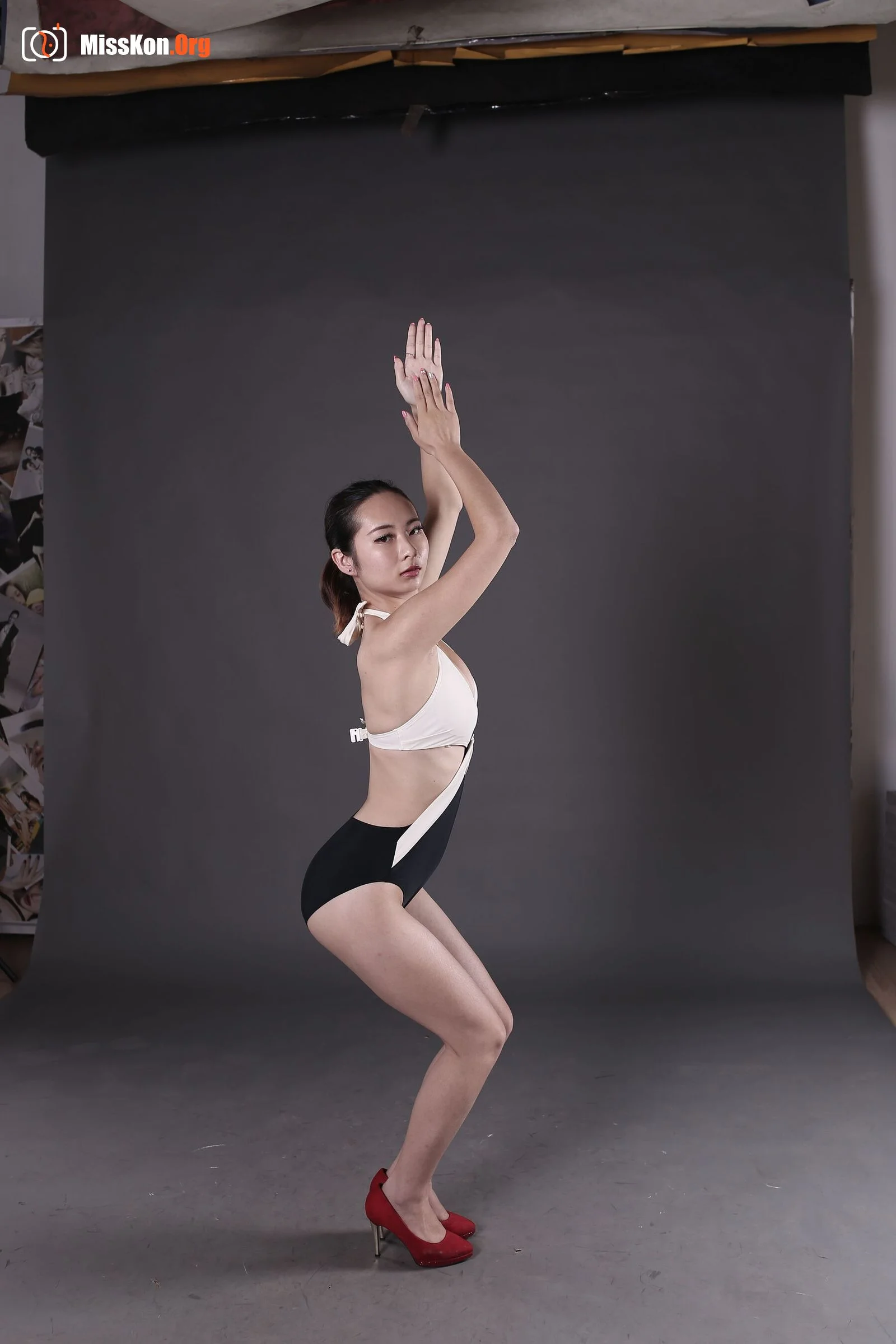 Nude photo set of Chinese model: Floren (2014-11-01) - Photo 15