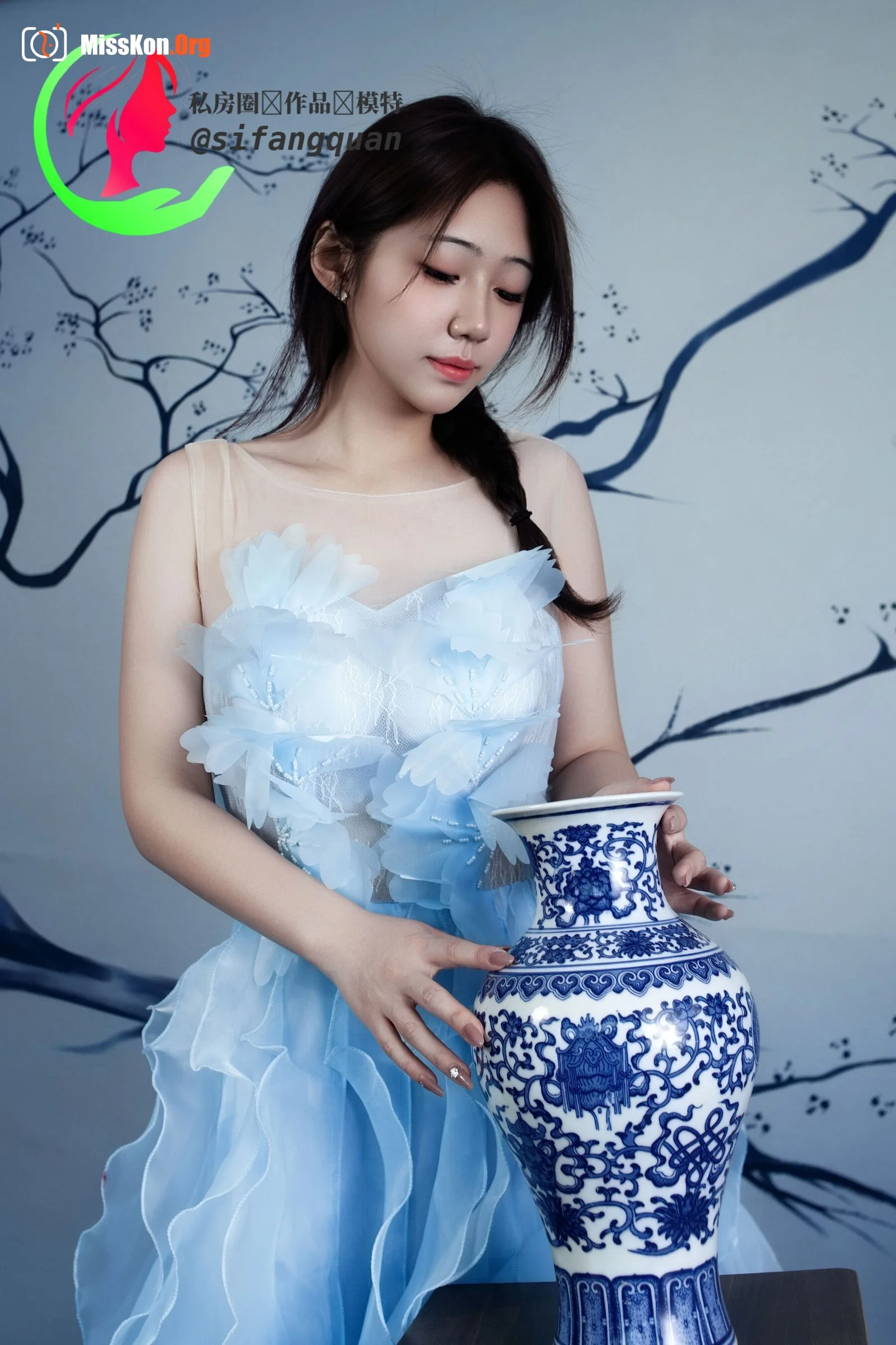 Nude photo set of Chinese model: Freshman (2025-04-19) - Photo 16