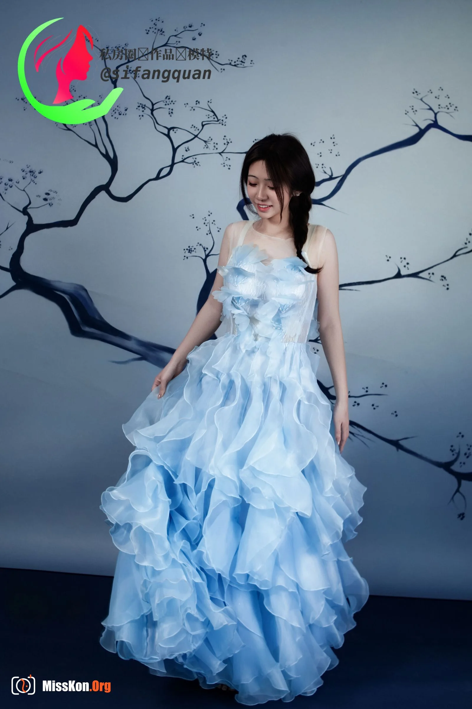 Nude photo set of Chinese model: Freshman (2025-04-19) - Photo 5