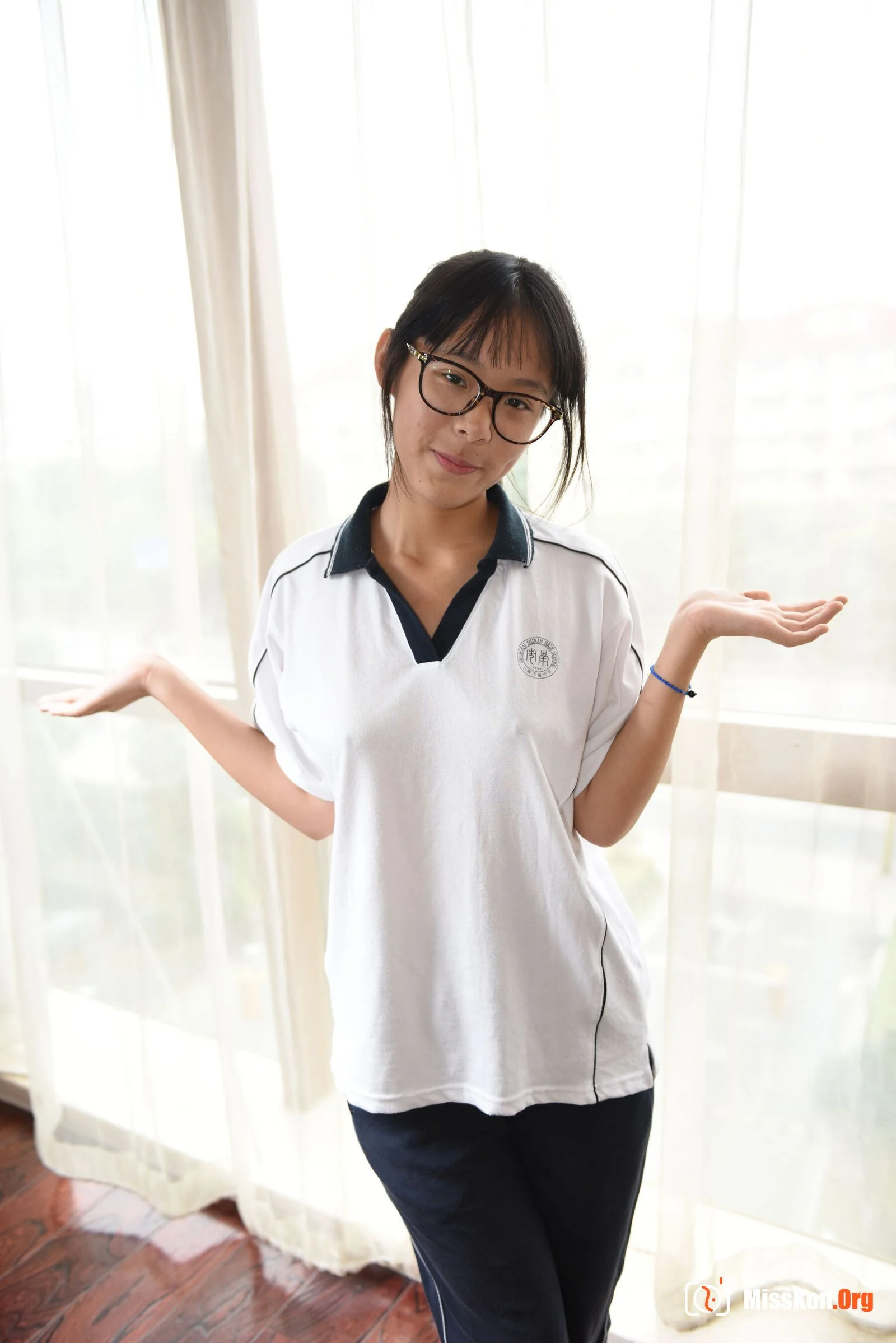 Nude photo set of Chinese model: From the spirit (2015-09-20) - Photo 11