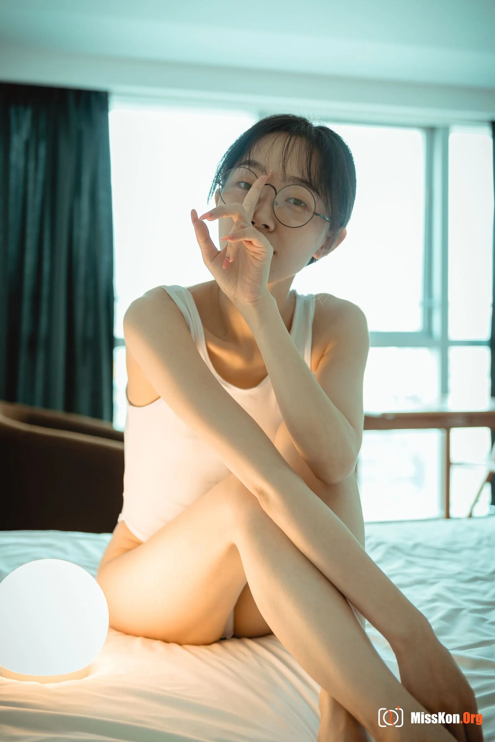 Nude photo set of Chinese model: Glasses Girl (2019-08-12) - Photo 6