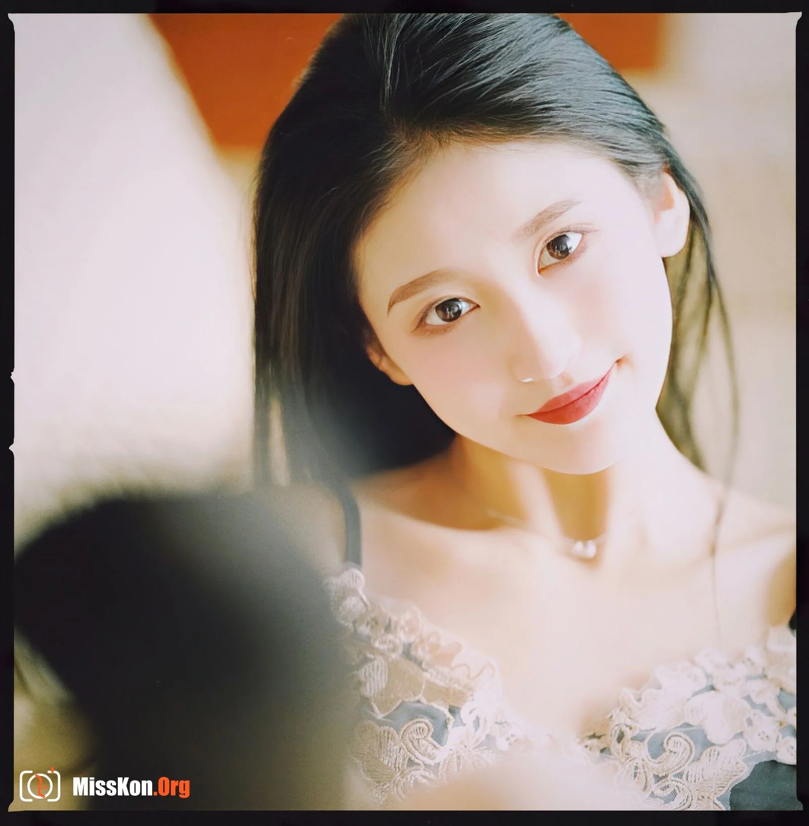 Nude photo set of Chinese model: Glowing - Photo 14