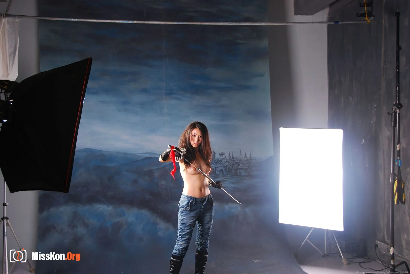 Nude photo set of Chinese model: Golden Spirit (2008-08-29) - Photo 16