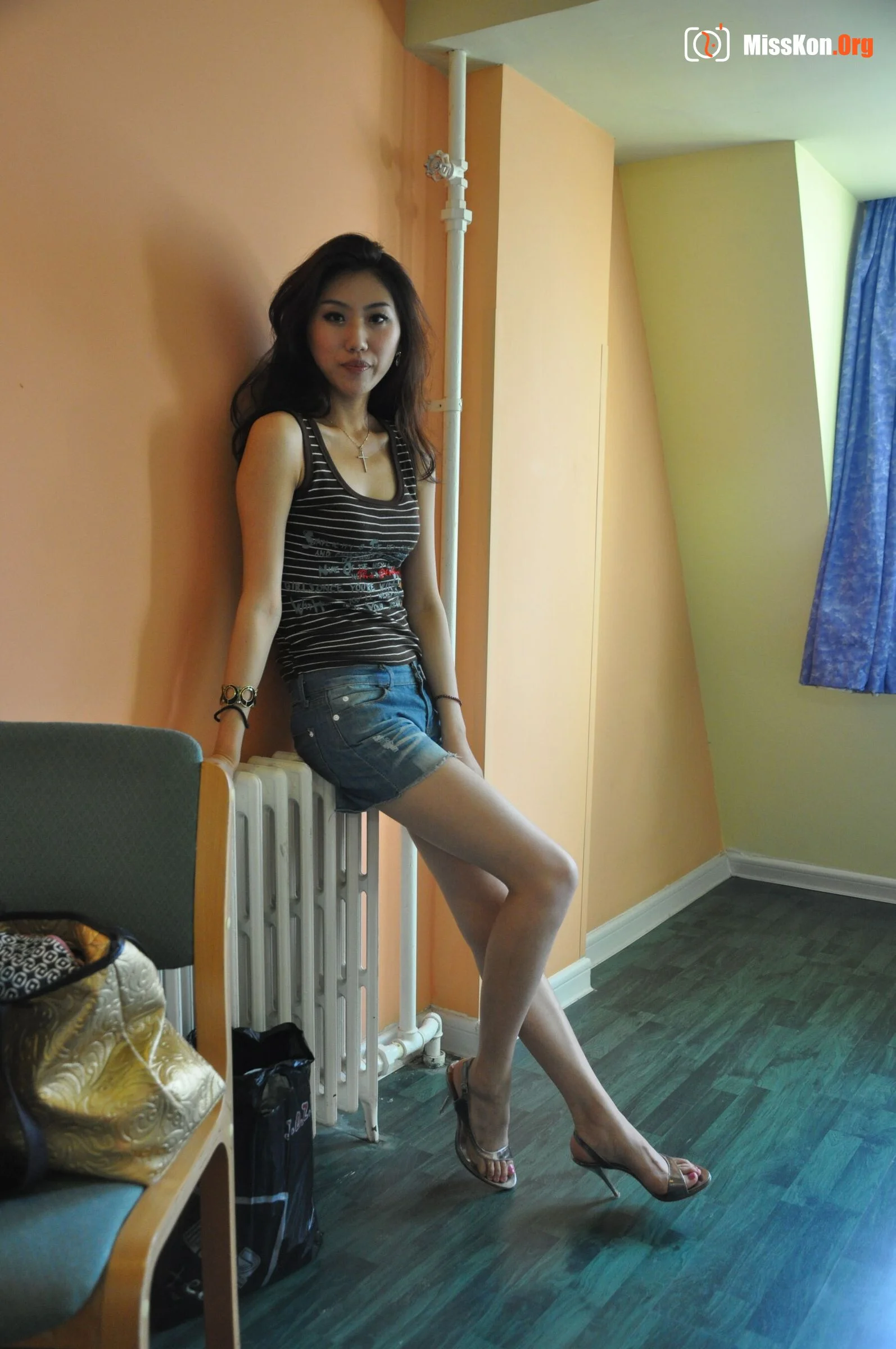 Nude photo set of Chinese model: Gong Rumin (2010-08-12) - Photo 14