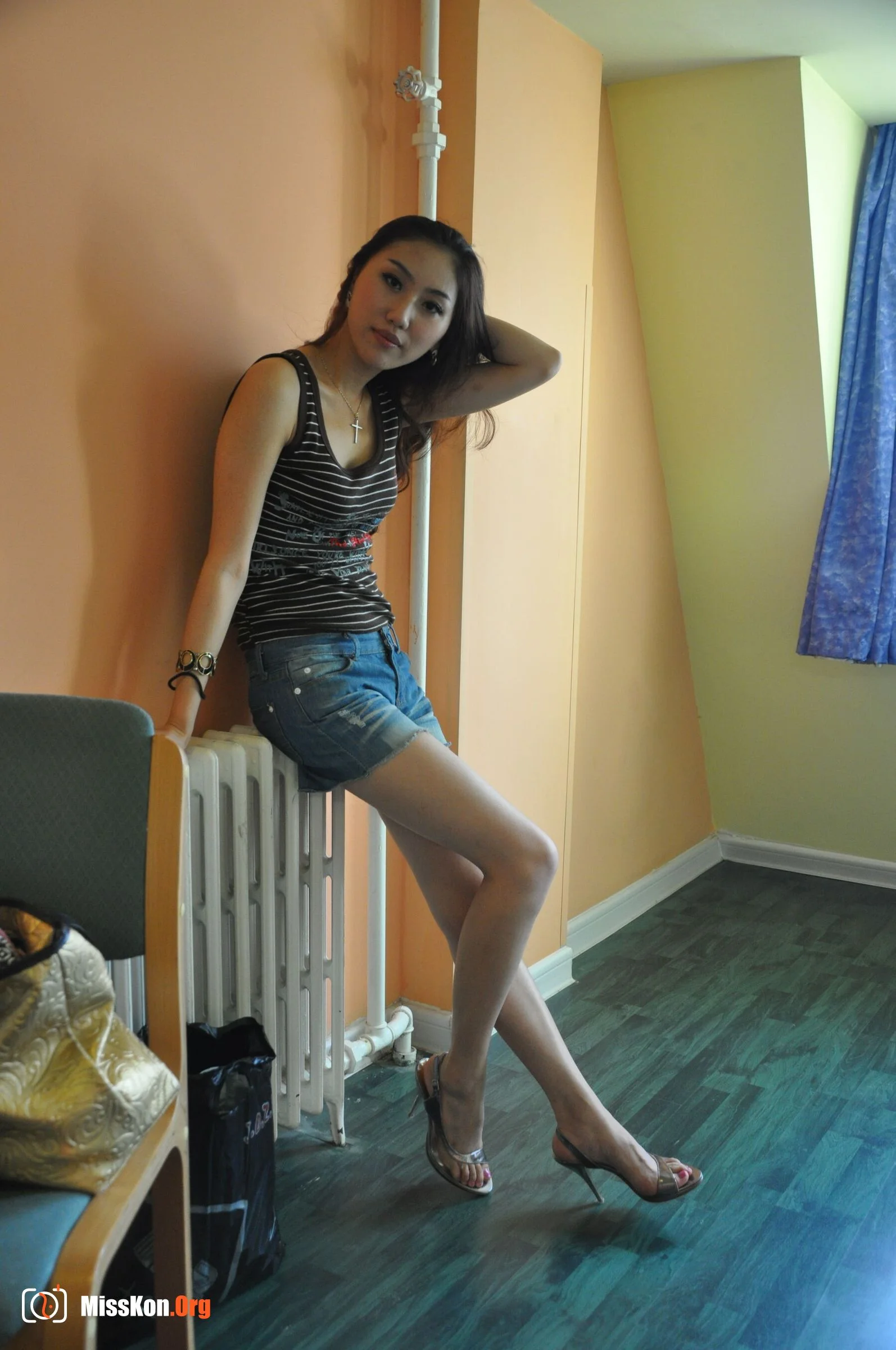 Nude photo set of Chinese model: Gong Rumin (2010-08-12) - Photo 15