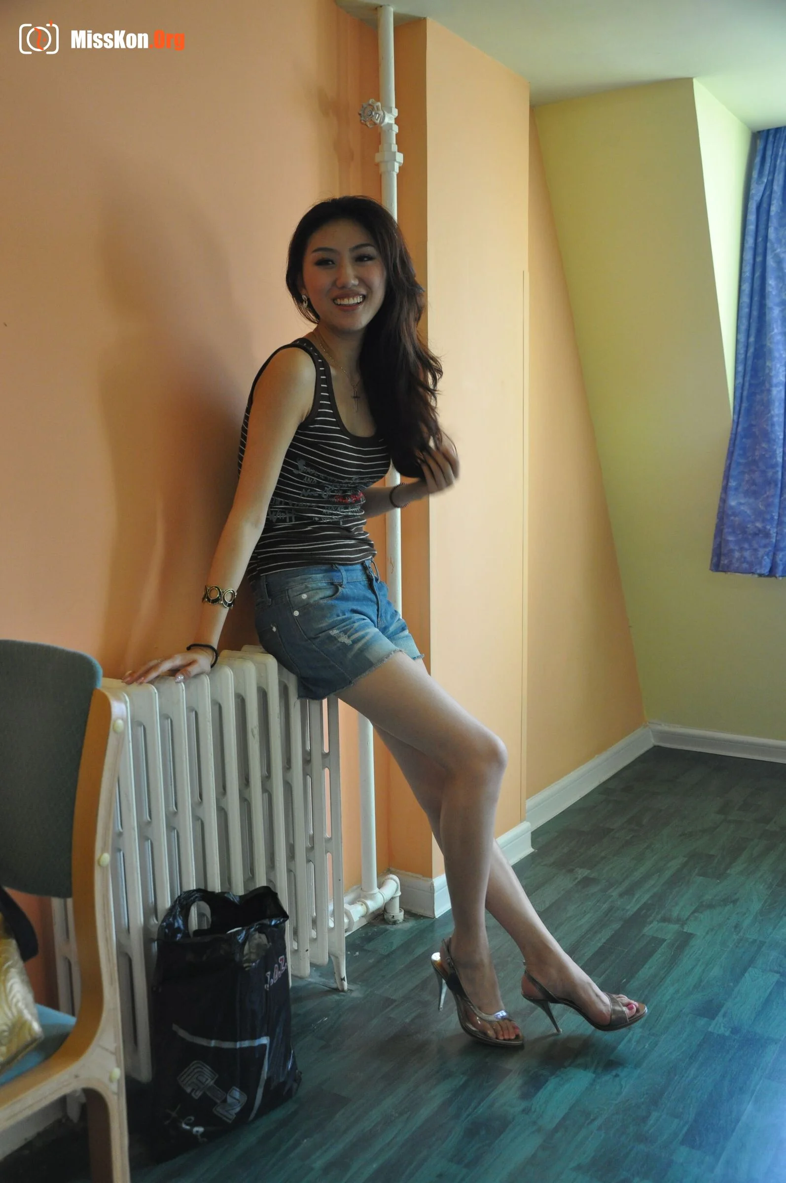 Nude photo set of Chinese model: Gong Rumin (2010-08-12) - Photo 16