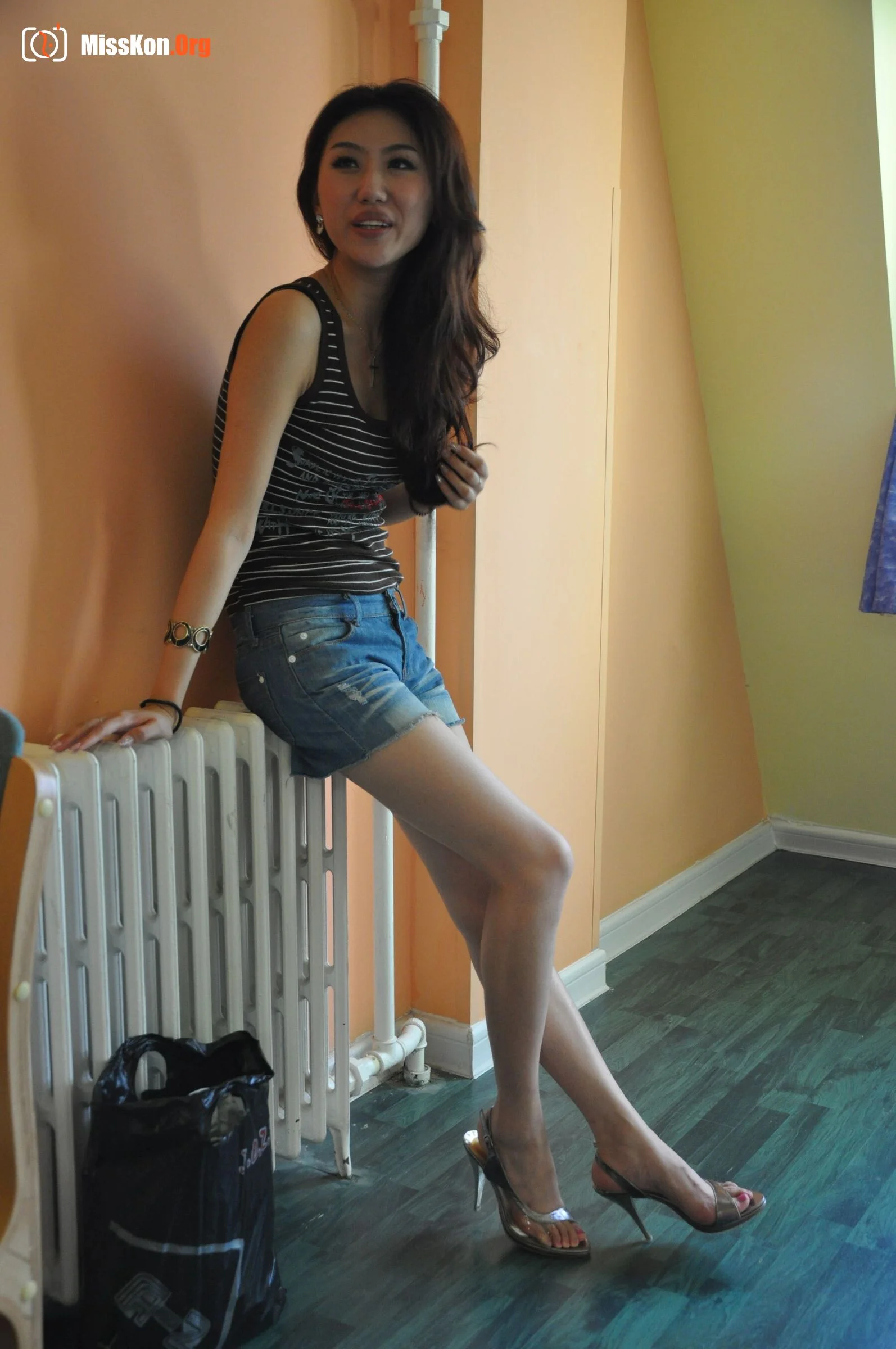 Nude photo set of Chinese model: Gong Rumin (2010-08-12) - Photo 18