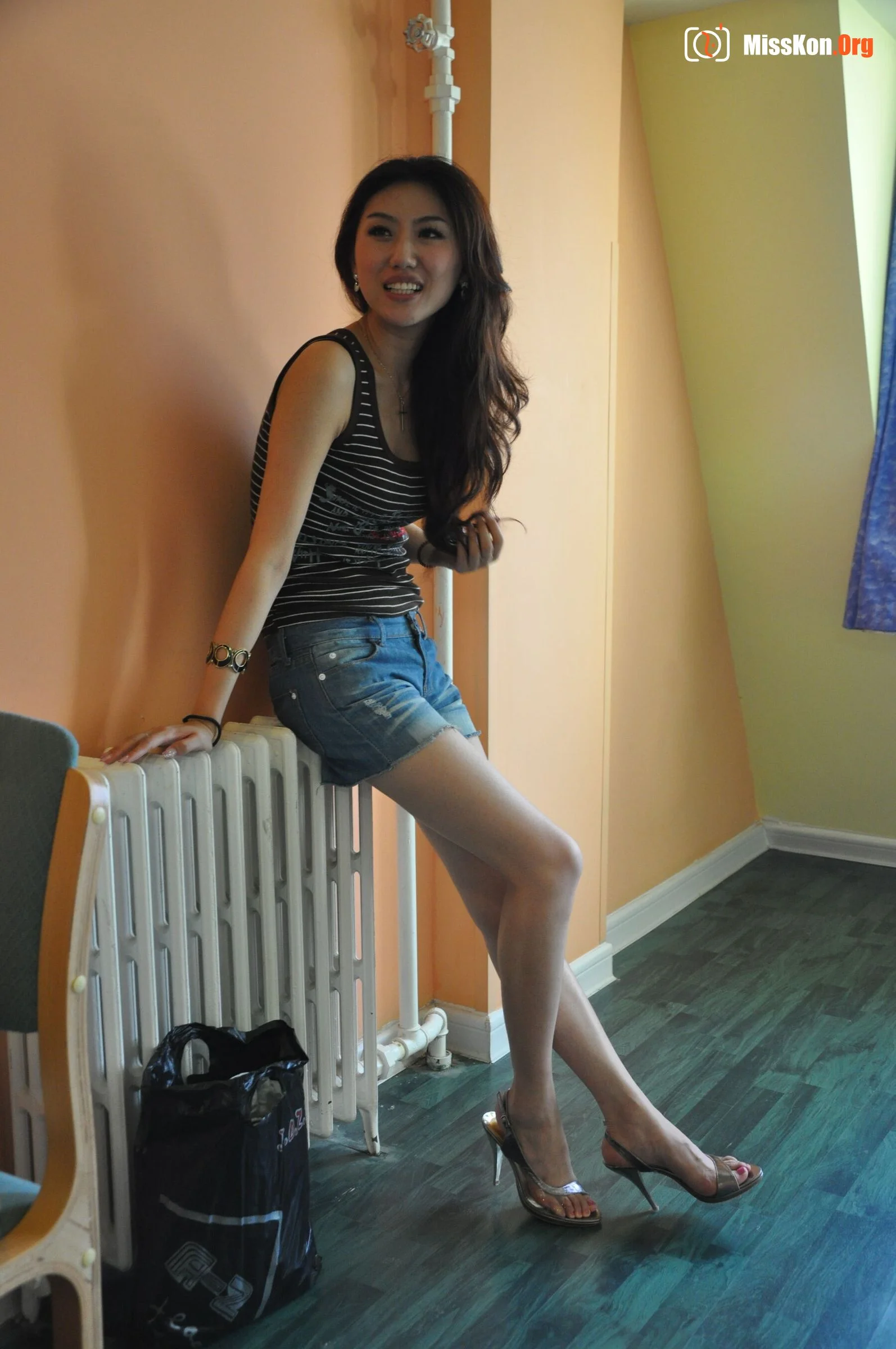 Nude photo set of Chinese model: Gong Rumin (2010-08-12) - Photo 19