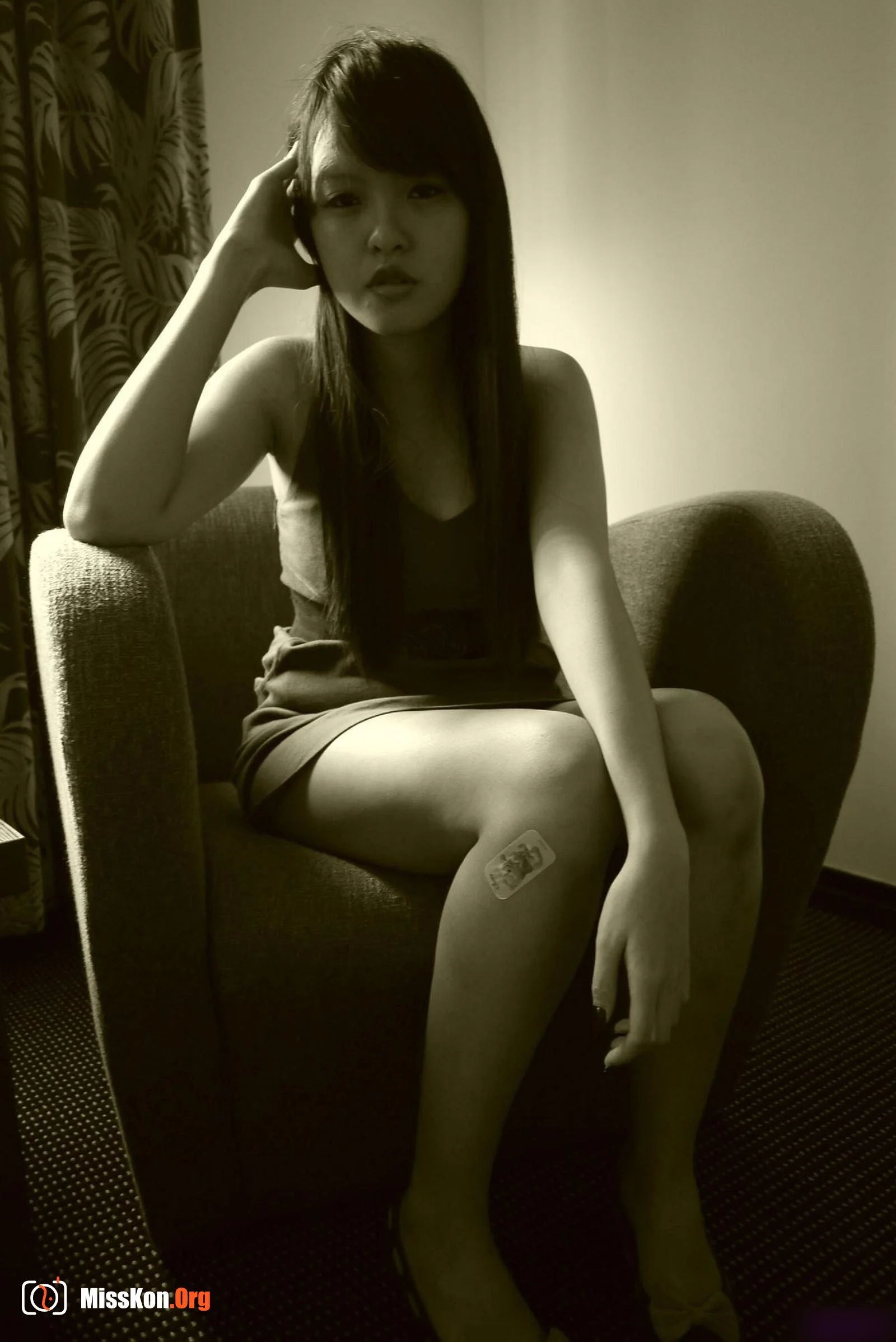 Nude photo set of Chinese model: Hannah - Photo 7