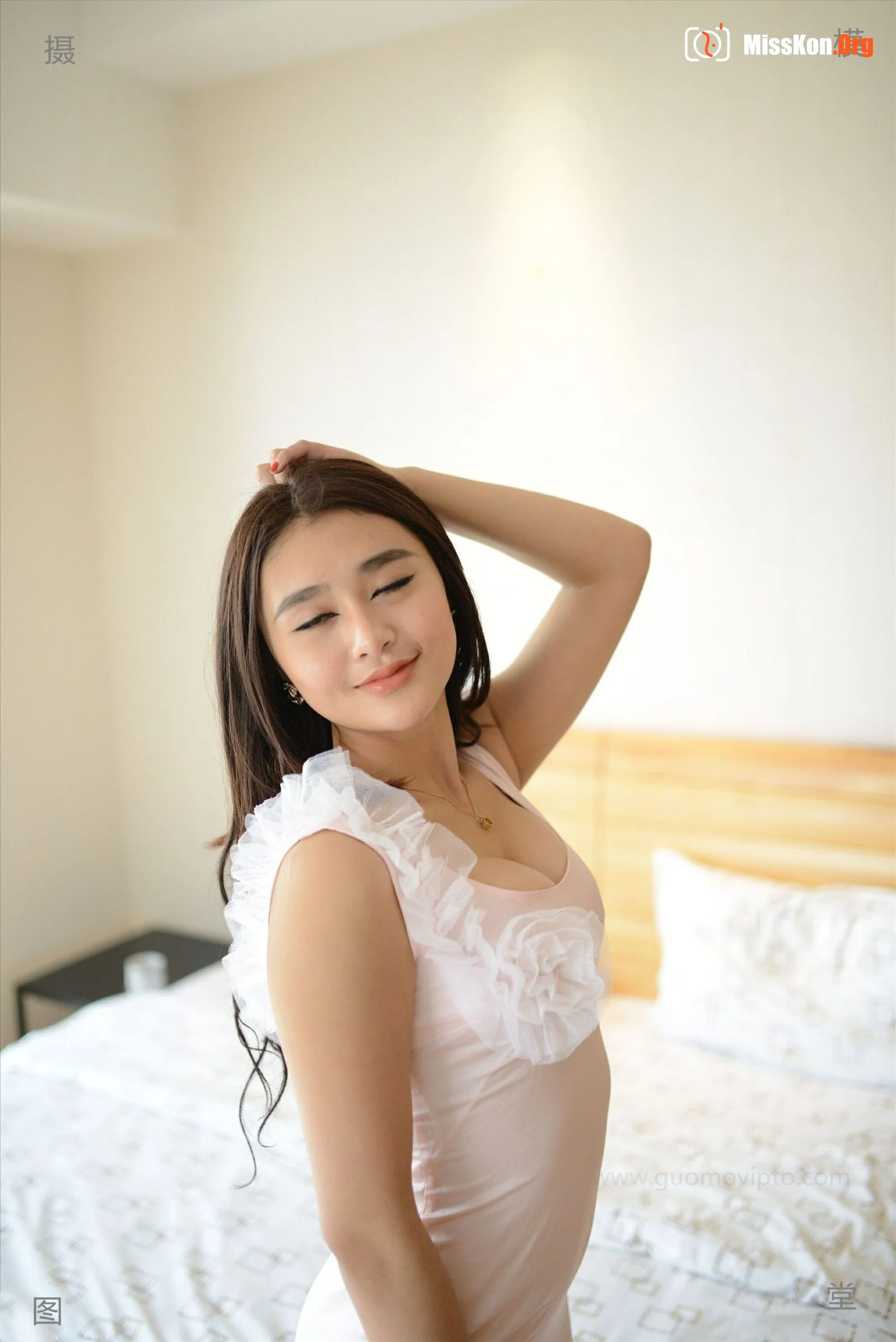 Nude photo set of Chinese model: Ice - Photo 13