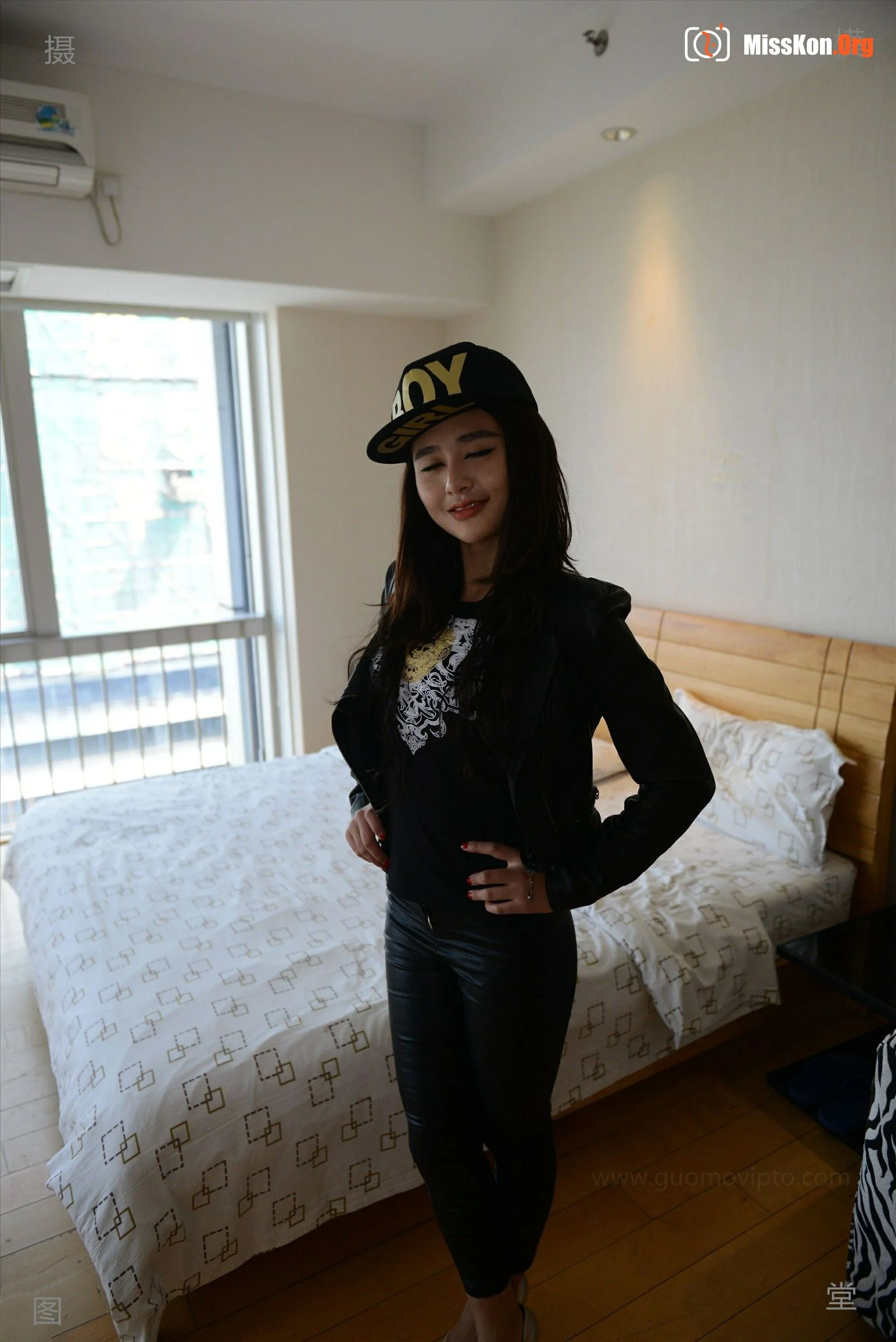 Nude photo set of Chinese model: Ice - Photo 9