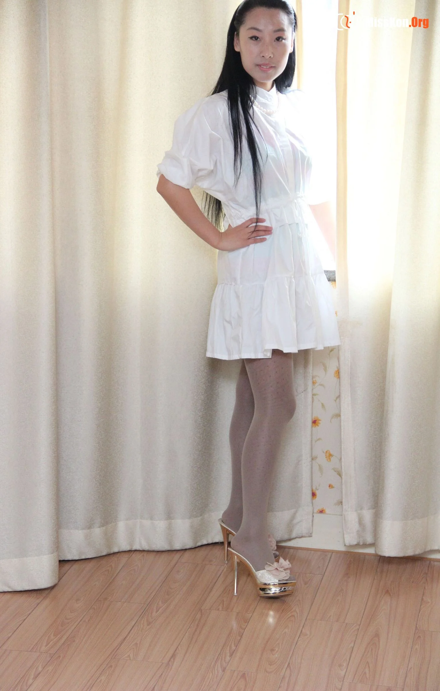Nude photo set of Chinese model: Jiajia (2012-11-02) - Photo 3