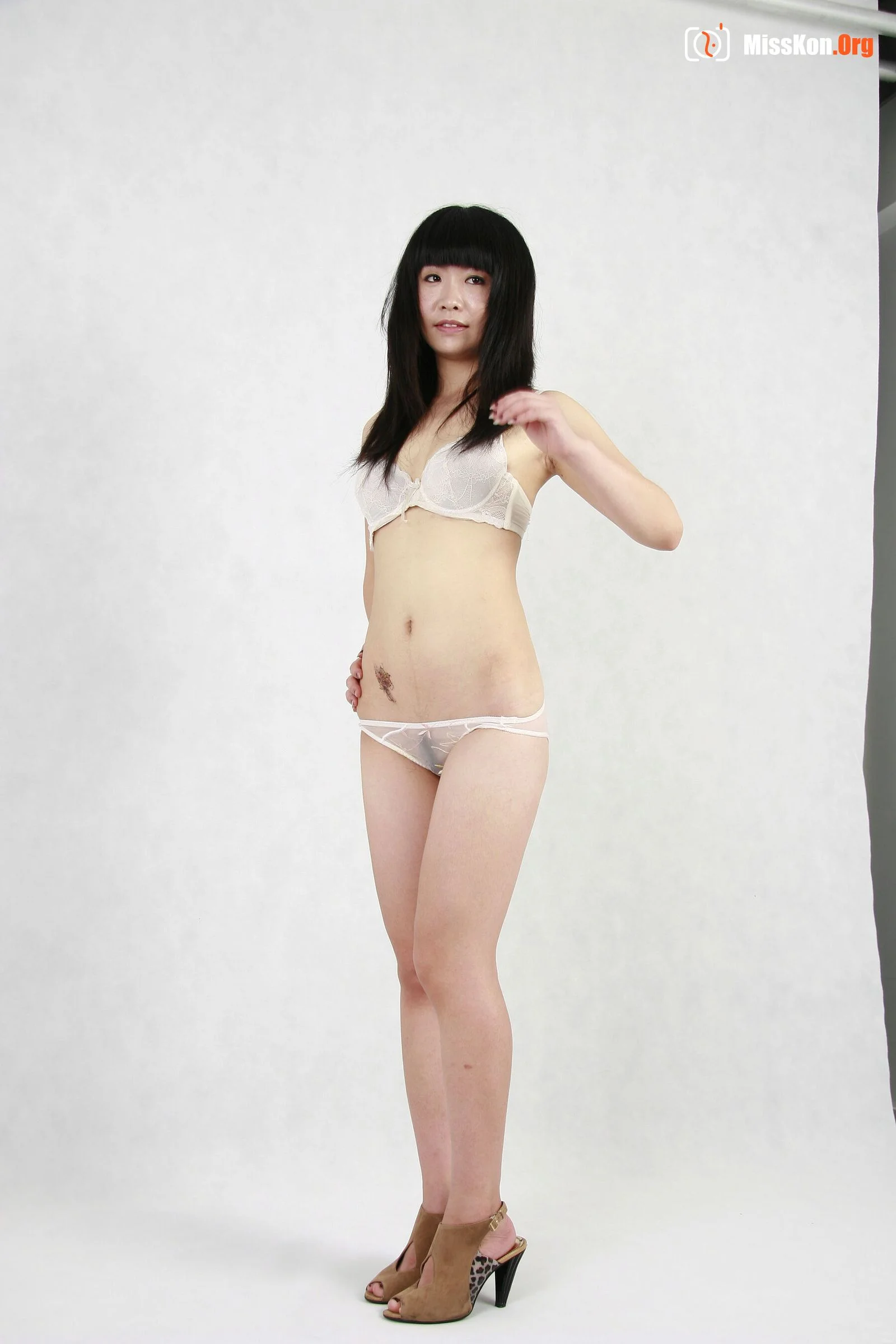 Nude photo set of Chinese model: Jingjing - Photo 5