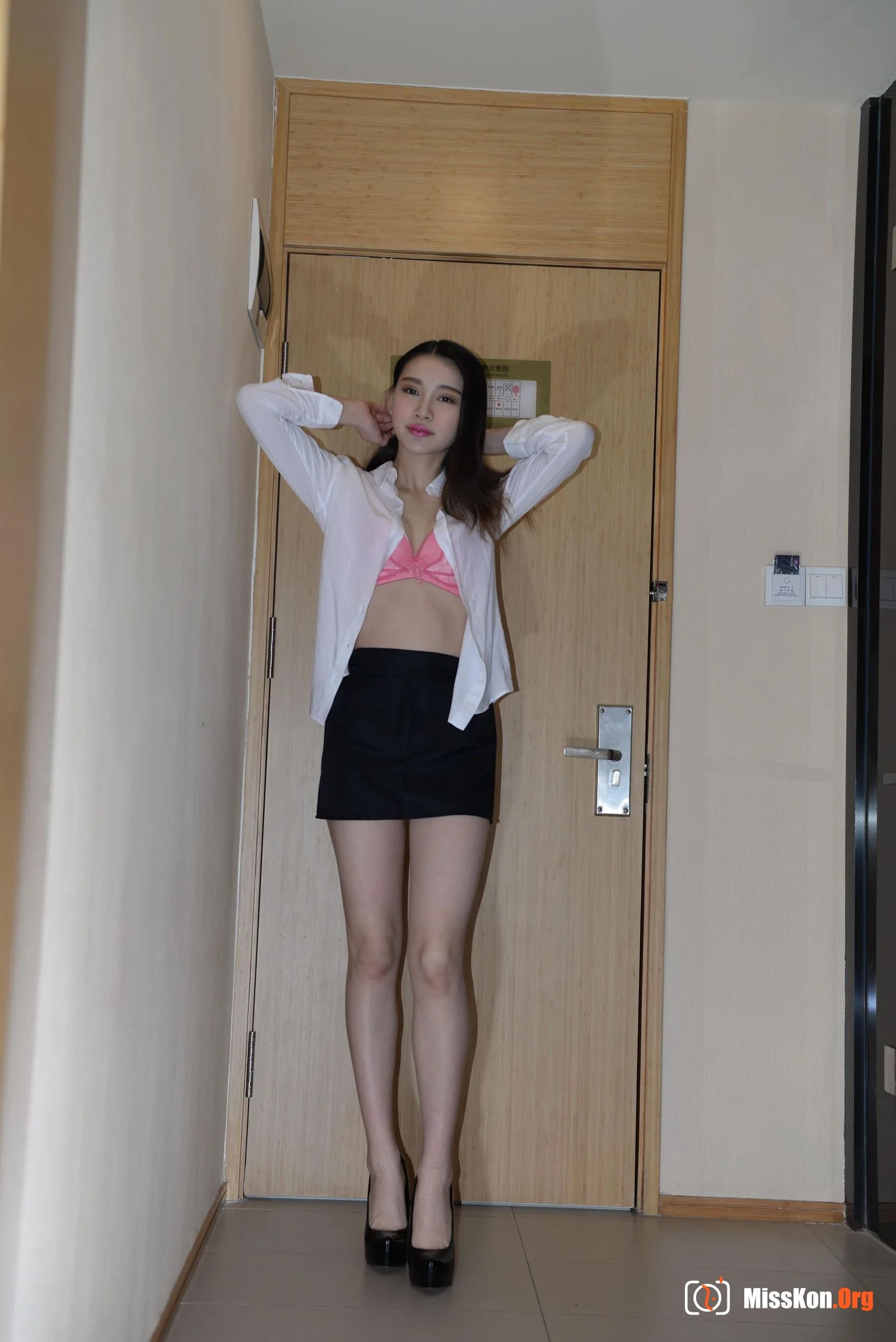Nude photo set of Chinese model: Jiuer (2016-01-23) - Photo 11