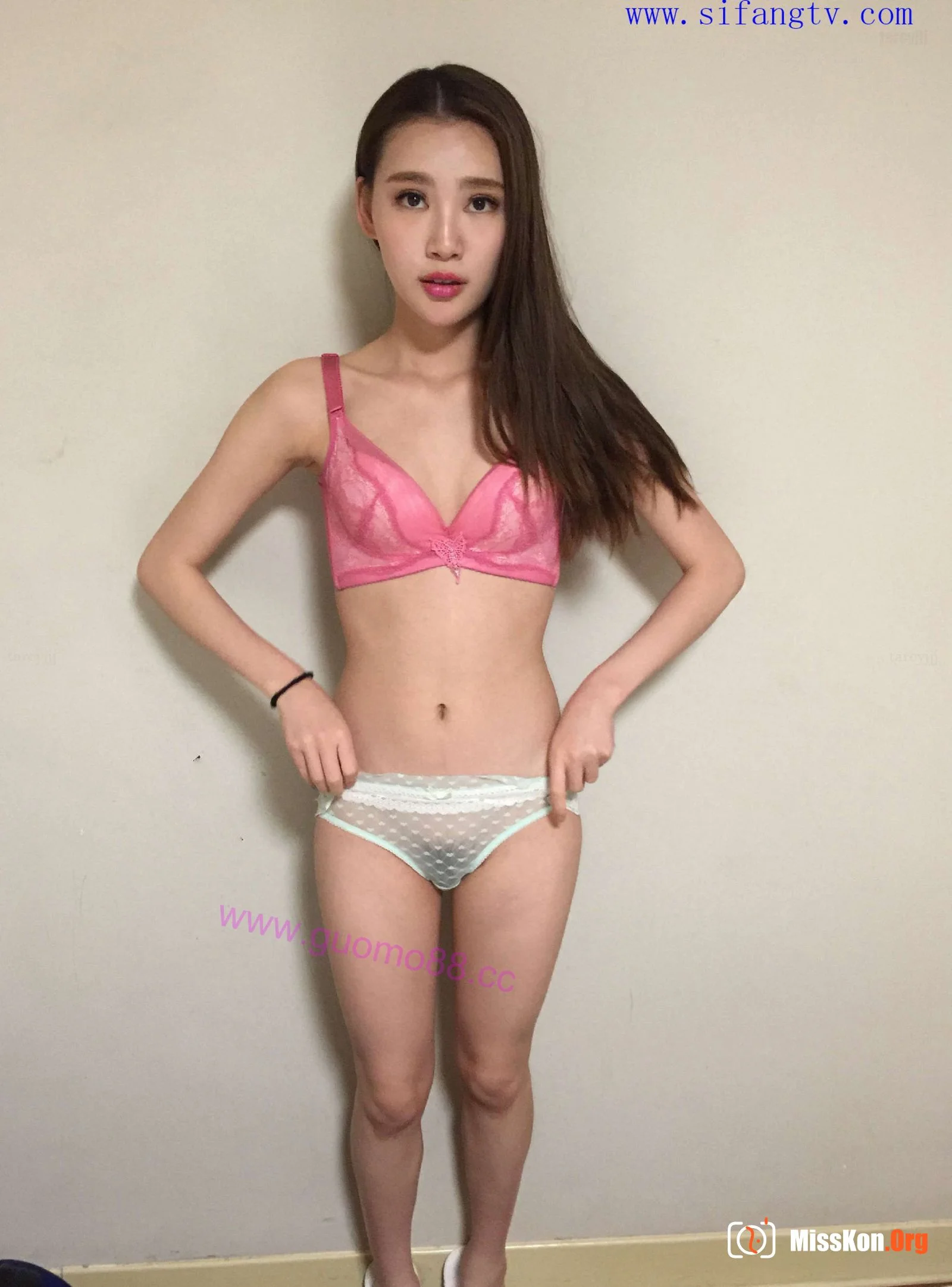 Nude photo set of Chinese model: Jiuer - Photo 5