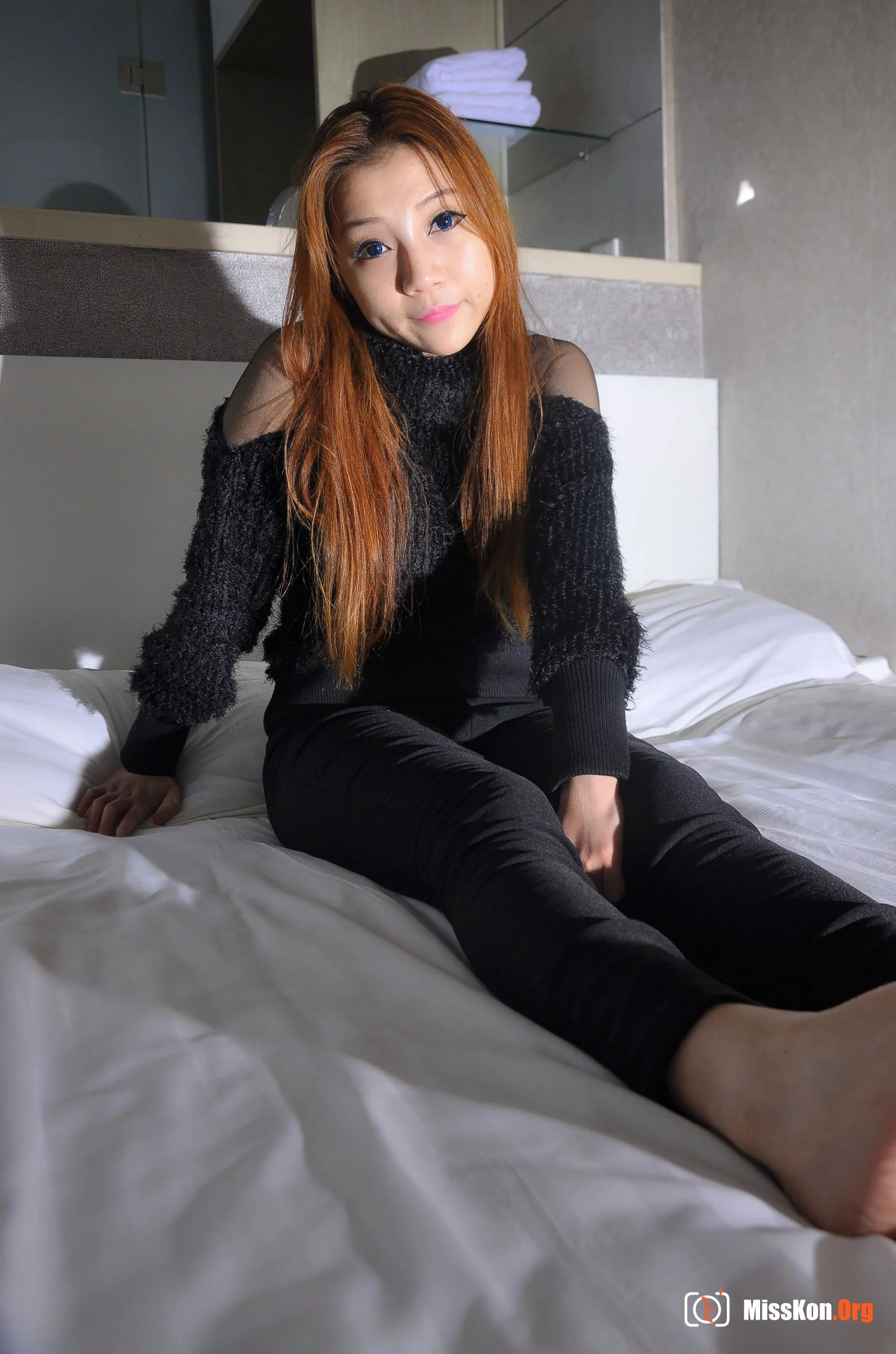 Nude photo set of Chinese model: Joan Joon (2013-11-24) - Photo 11