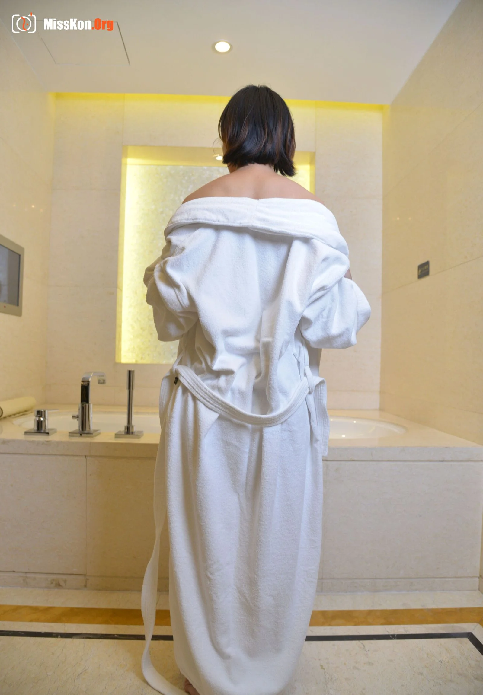 Nude photo set of Chinese model: Kaka - Photo 4