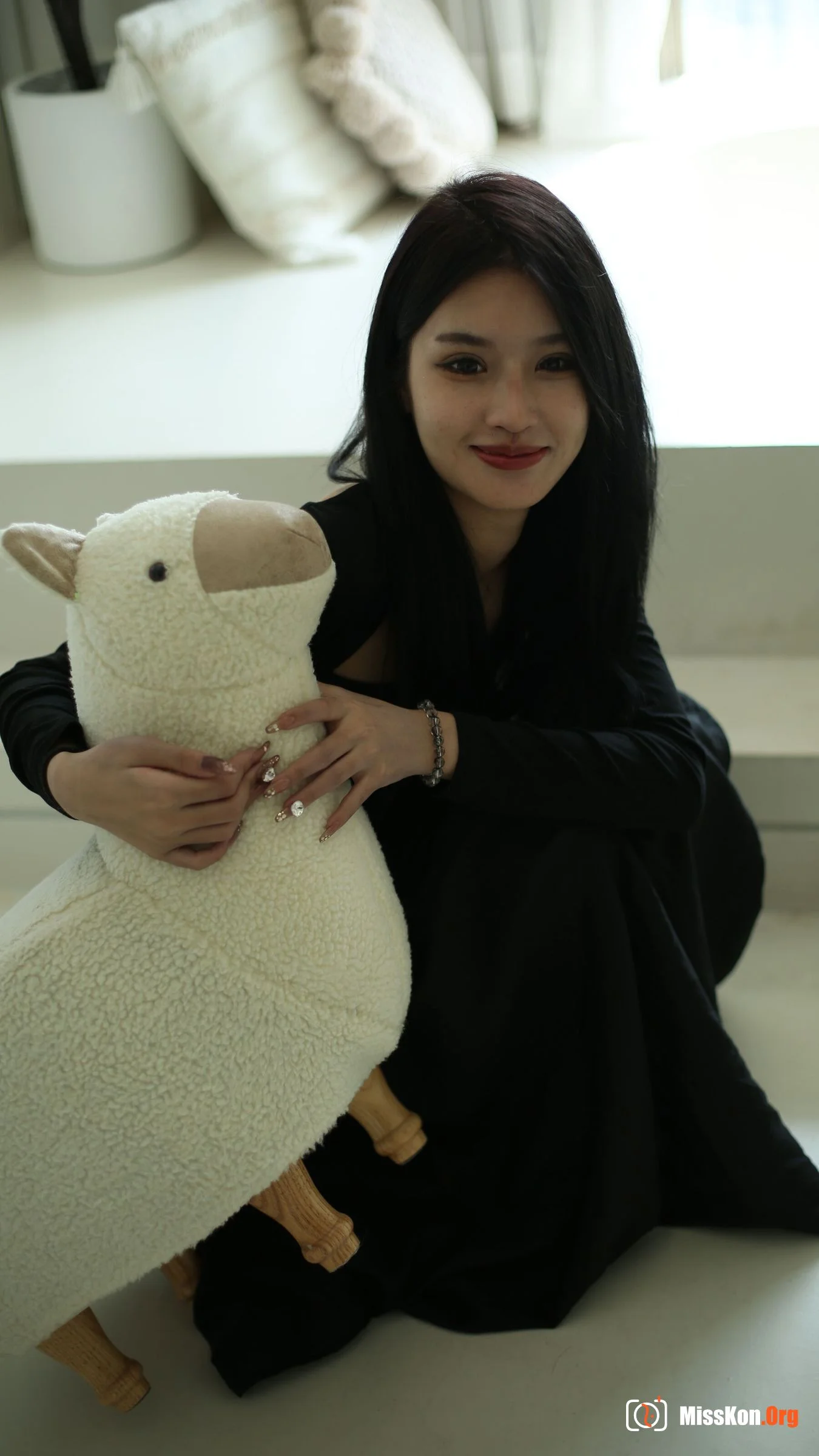 Nude photo set of Chinese model: Kemi (2022-09-17) - Photo 3