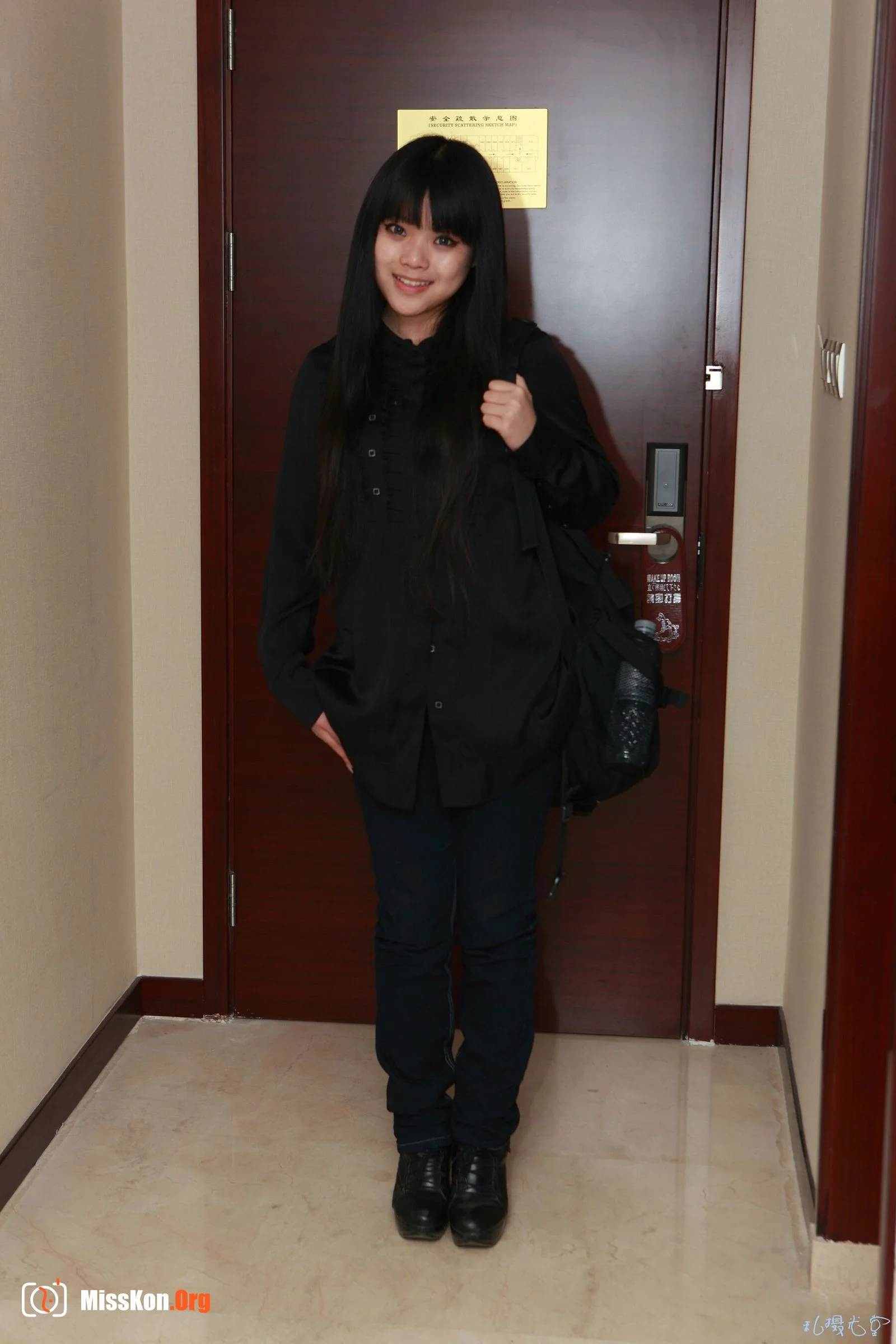 Nude photo set of Chinese model: Kiki (2012-03-02) - Photo 2