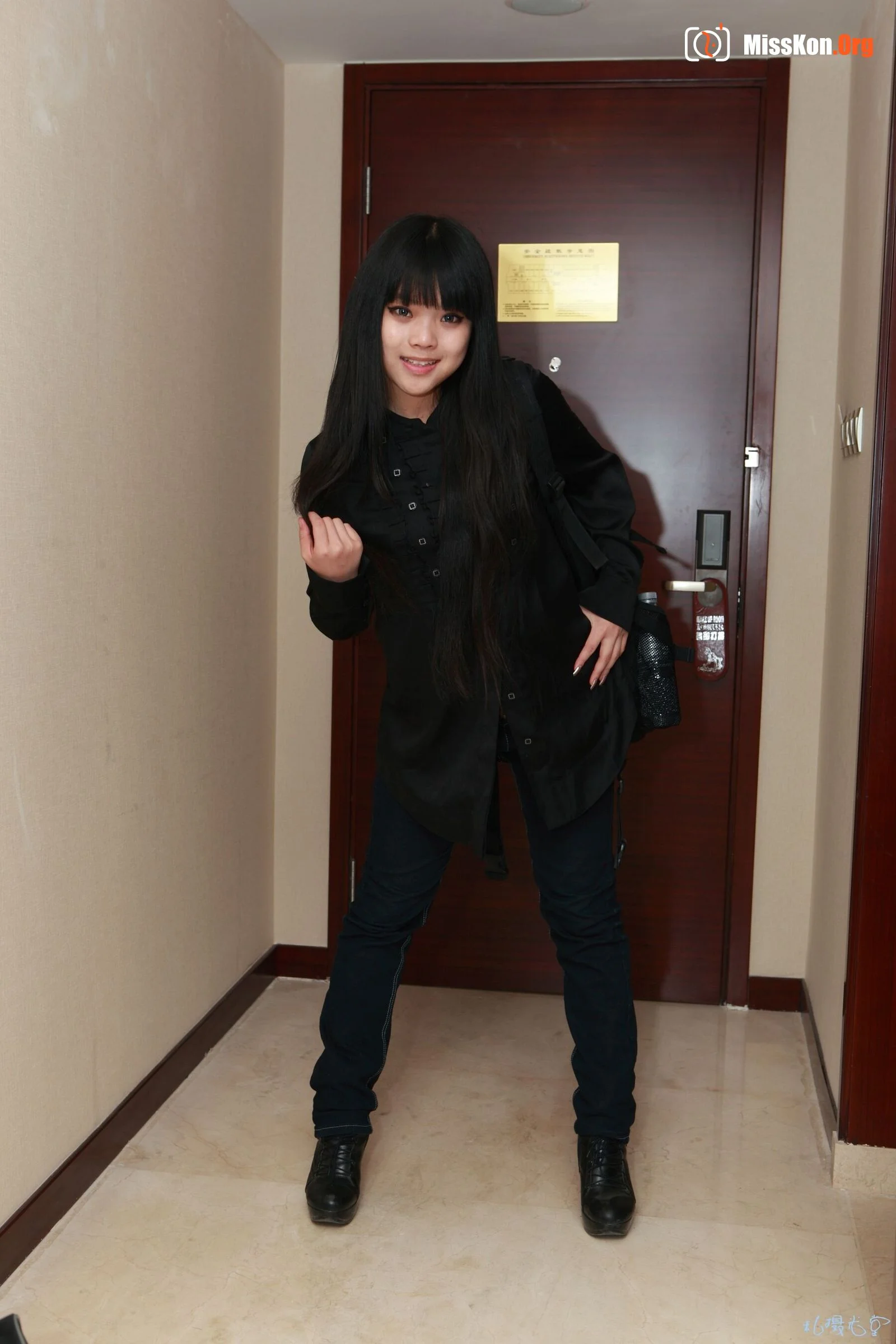 Nude photo set of Chinese model: Kiki (2012-03-02) - Photo 8