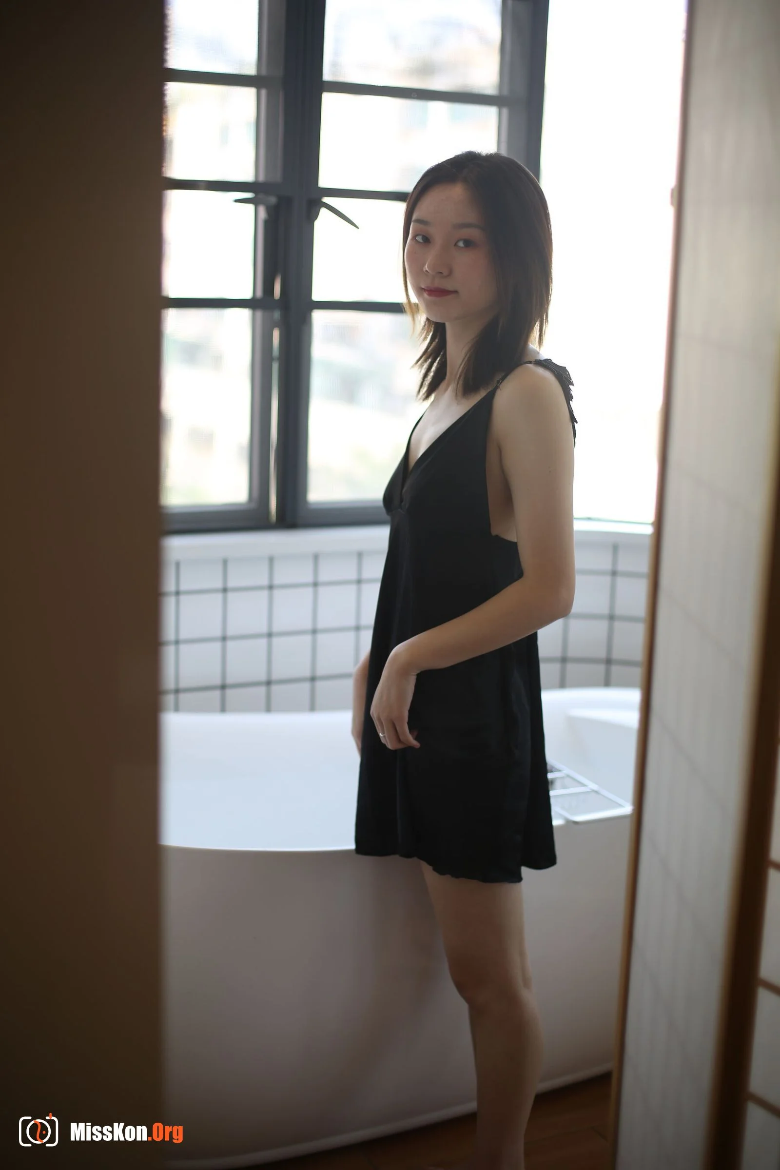 Nude photo set of Chinese model: KK (2020-04-12) - Photo 3