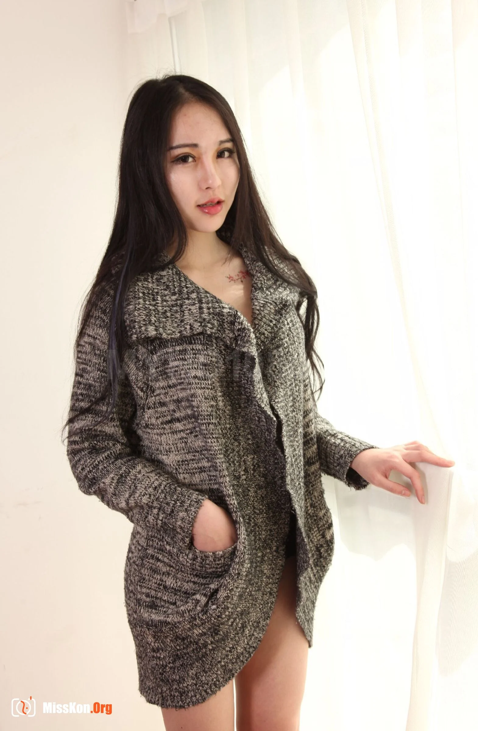 Nude photo set of Chinese model: Kyrgyzstan (2017-08-08) - Photo 8