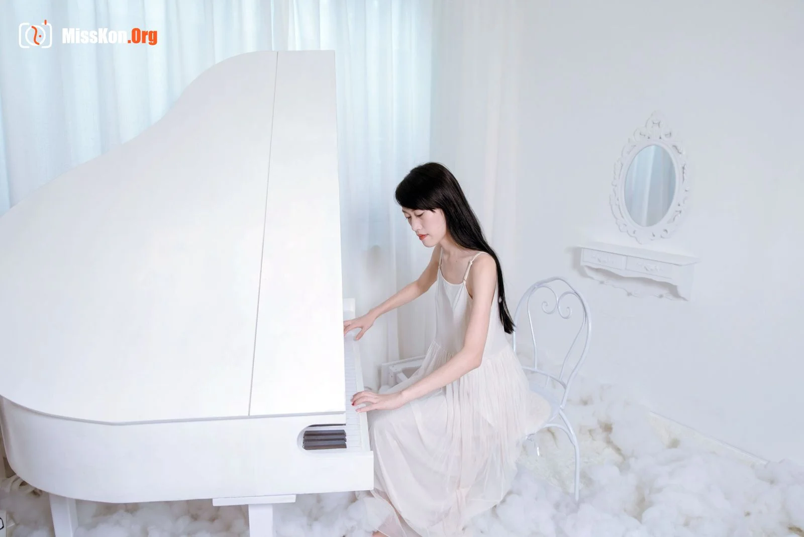 Nude photo set of Chinese model: Laura (2017-01-09) - Photo 11