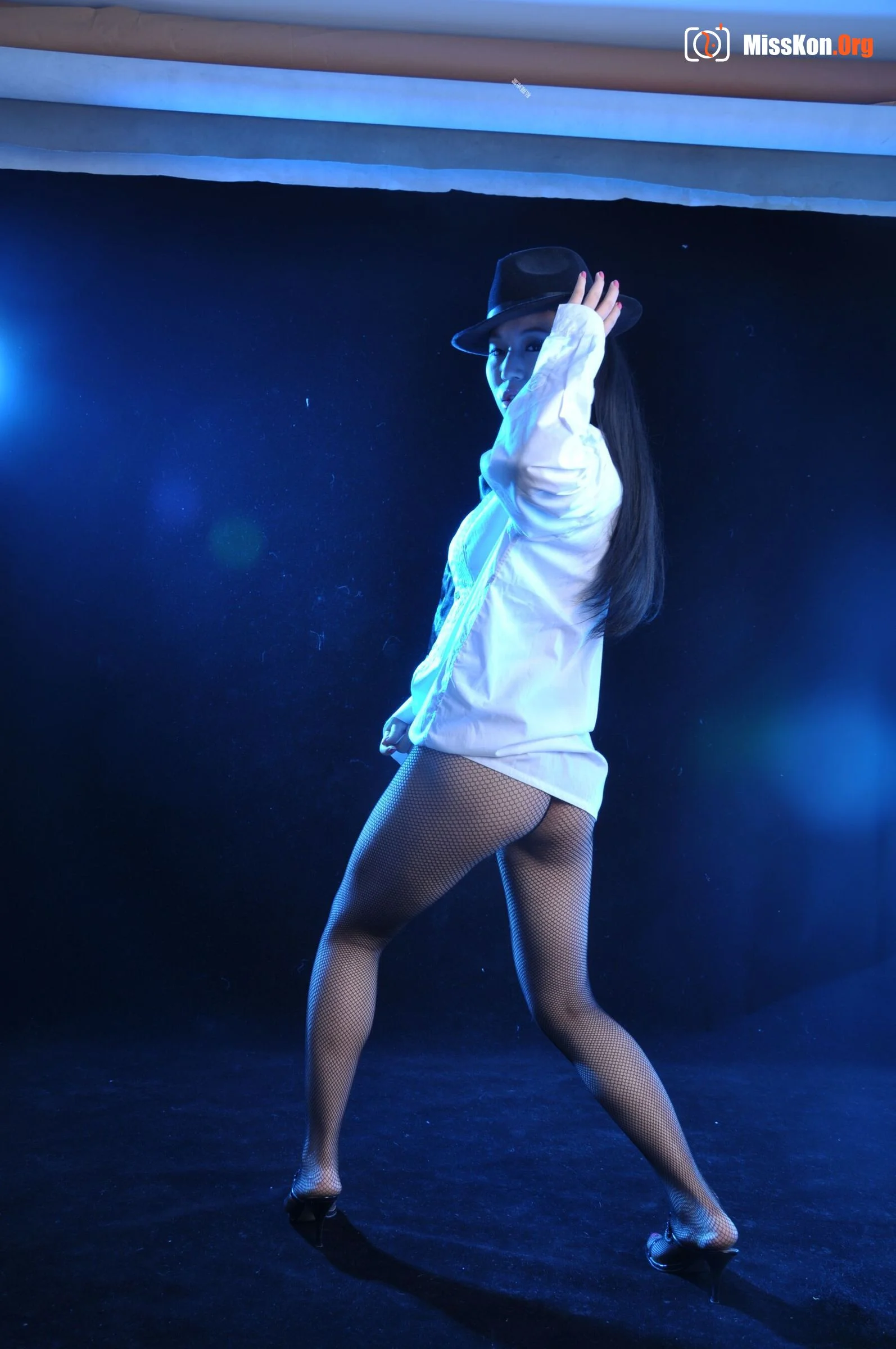 Nude photo set of Chinese model: Leaf (2009-11-15) - Photo 7