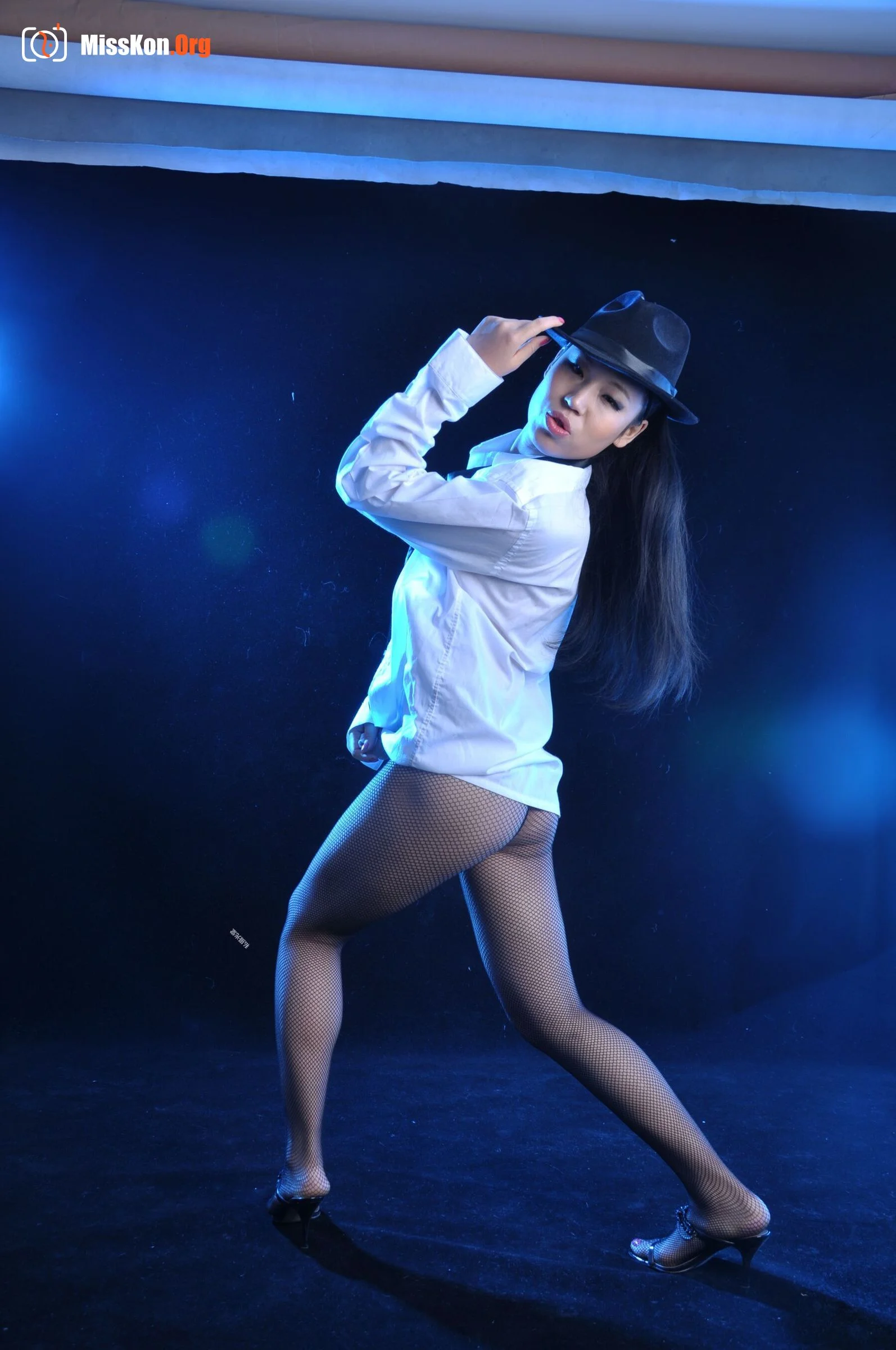 Nude photo set of Chinese model: Leaf (2009-11-15) - Photo 8