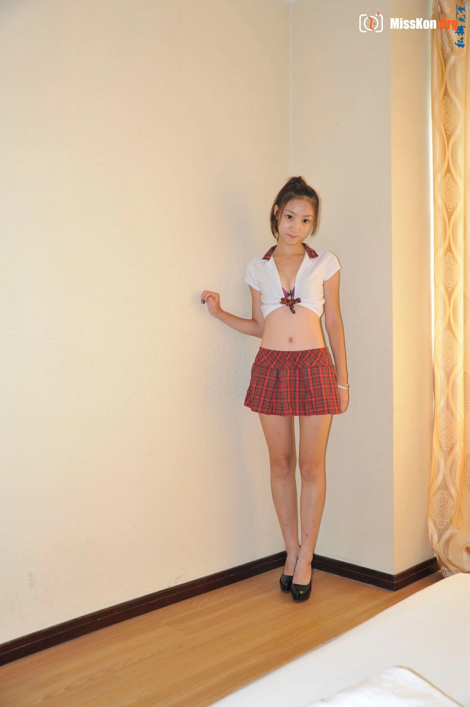 Nude photo set of Chinese model: Li Qiuyi (2012-09-18) - Photo 4