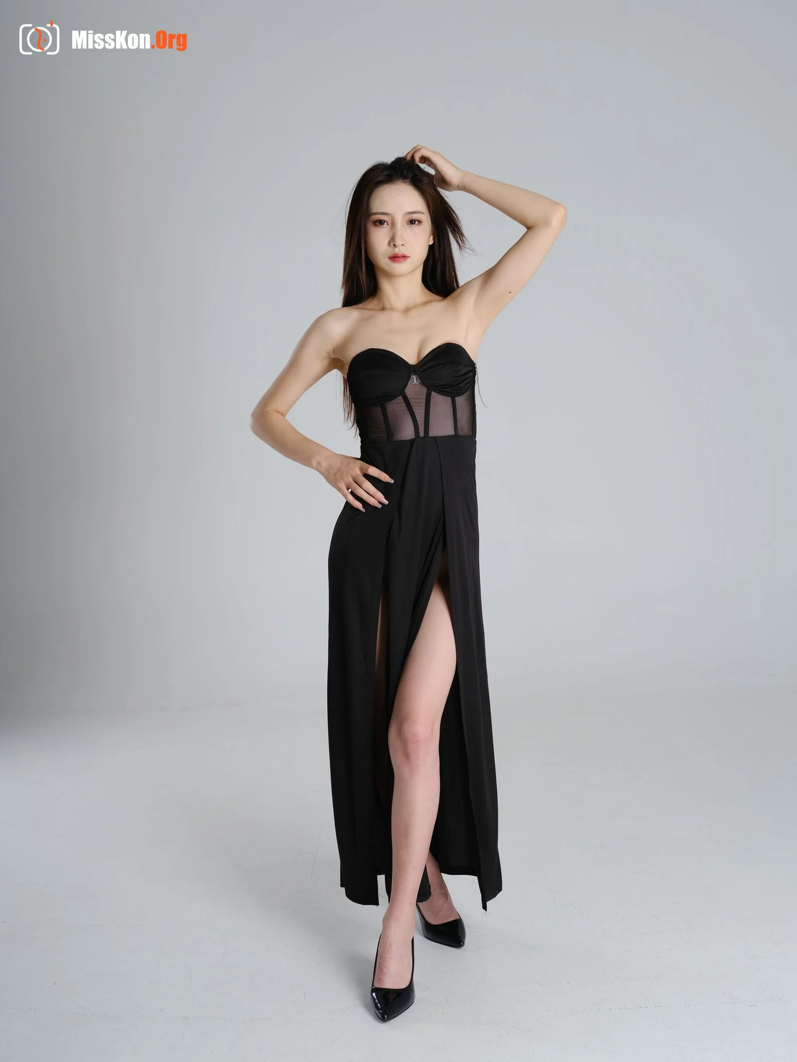 Nude photo set of Chinese model: Li Yuxin (2022-05-22) - Photo 5