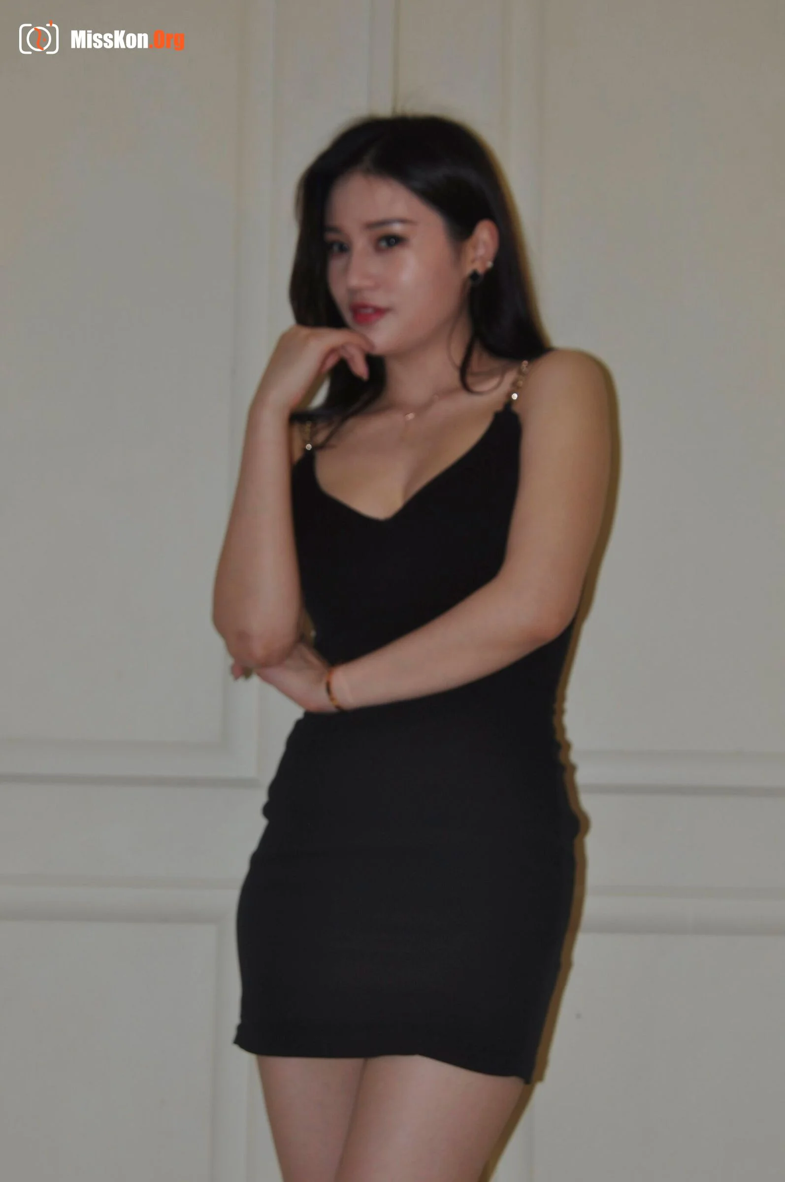 Nude photo set of Chinese model: Lili (2018-06-28) - Photo 10