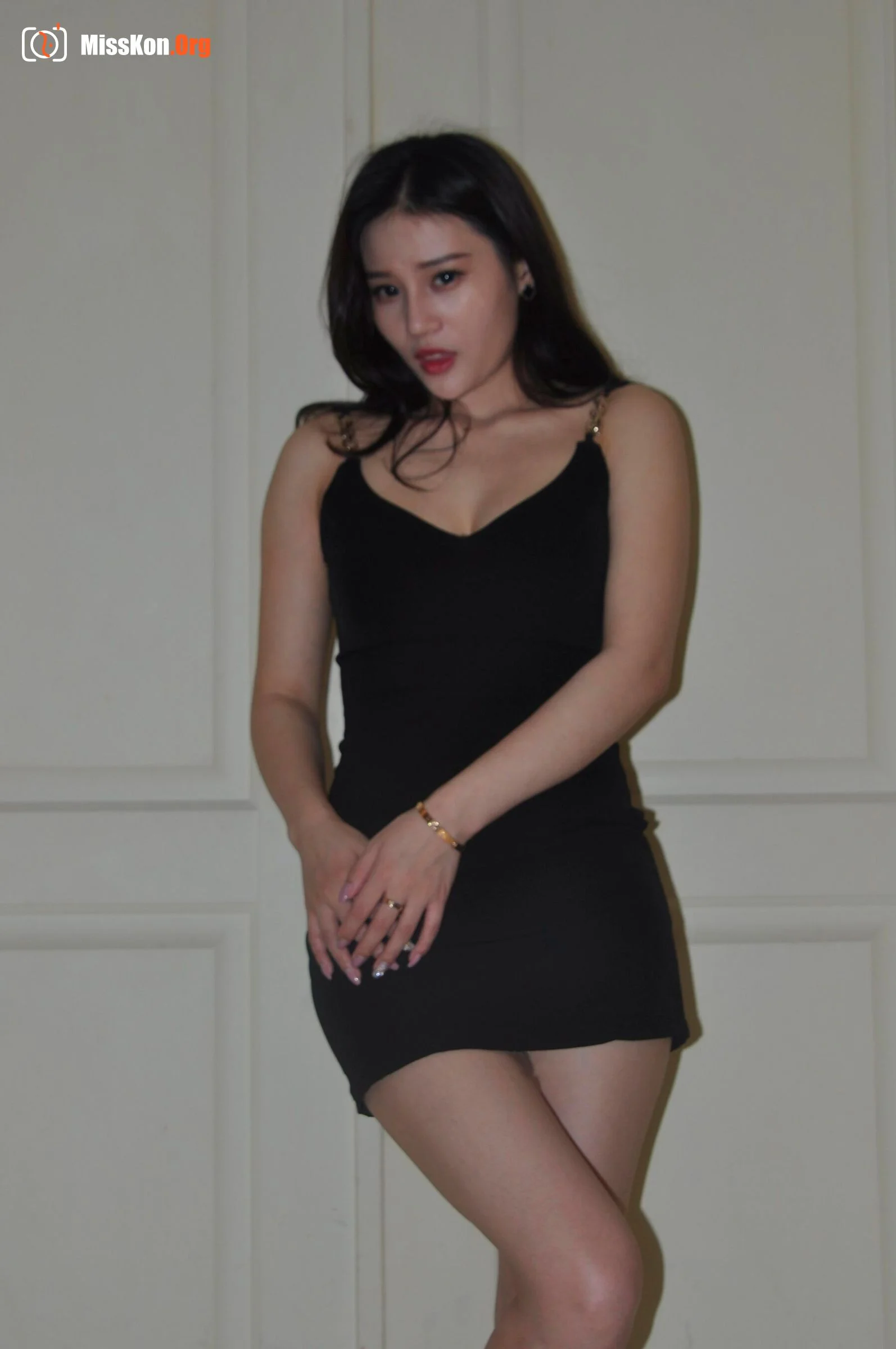 Nude photo set of Chinese model: Lili (2018-06-28) - Photo 13