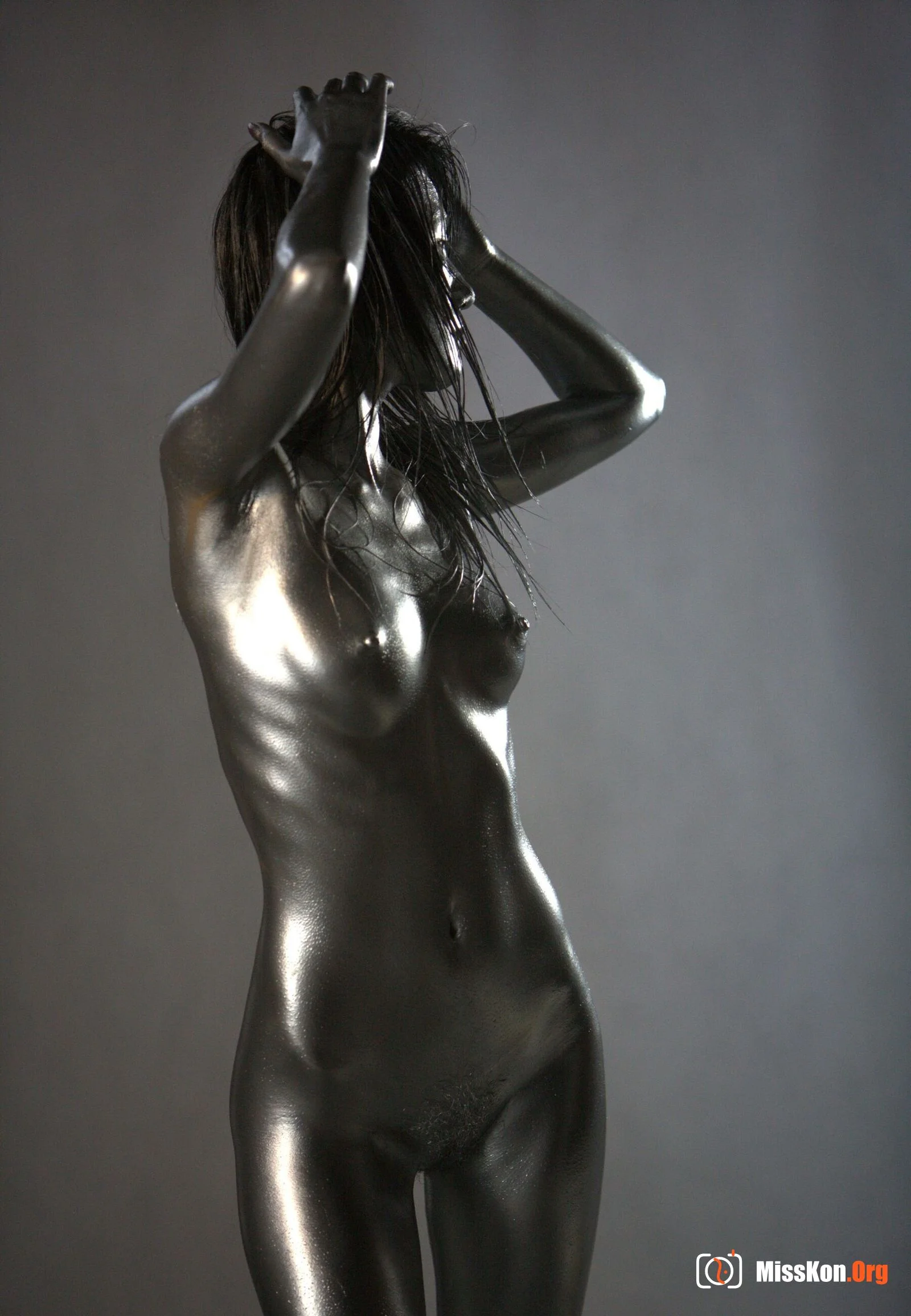 Nude photo set of Chinese model: Lily of the Valley (2007-01-01) - Photo 10