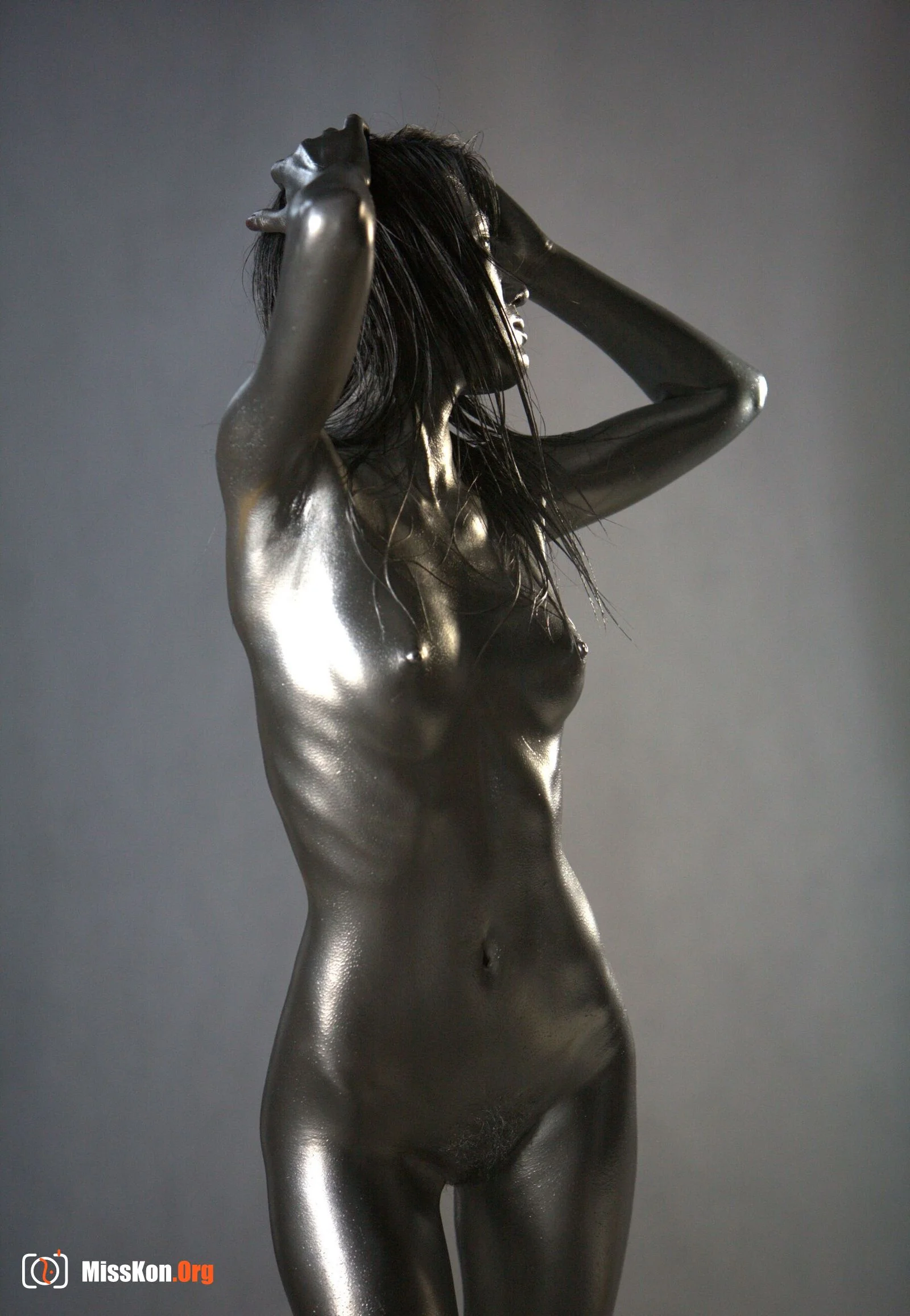 Nude photo set of Chinese model: Lily of the Valley (2007-01-01) - Photo 11