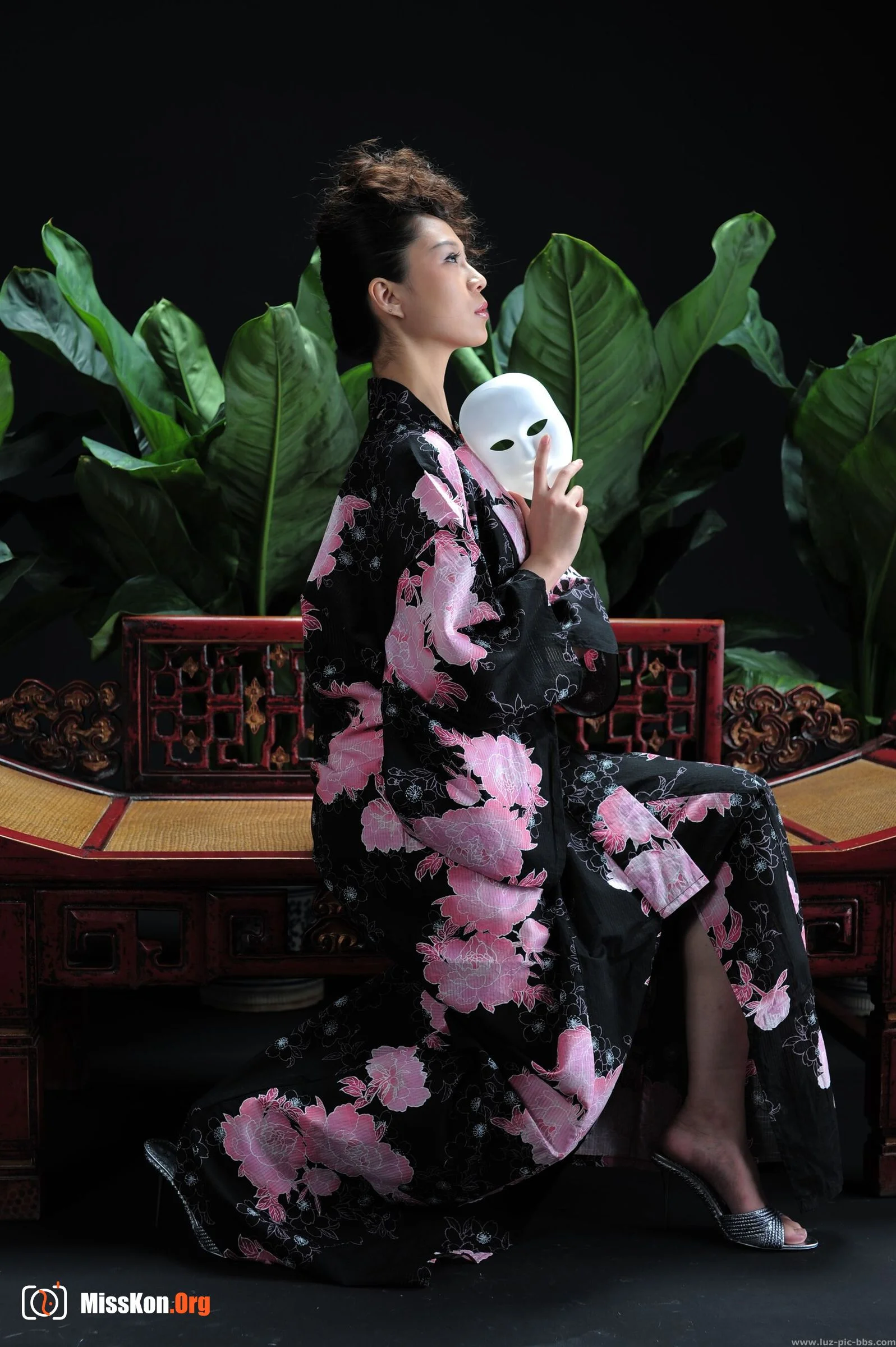 Nude photo set of Chinese model: Lin Xi (2009-10-31) - Photo 19