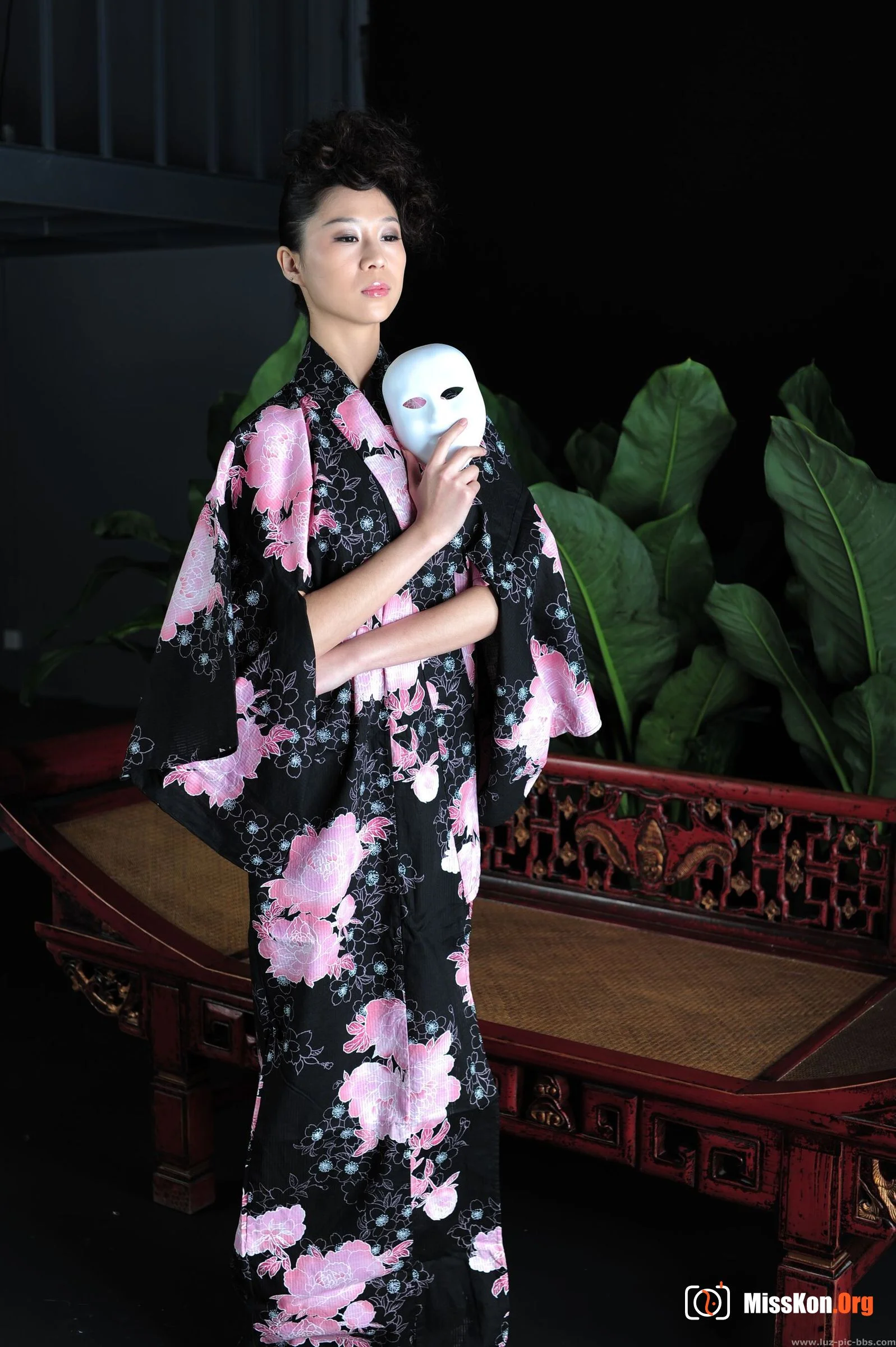 Nude photo set of Chinese model: Lin Xi (2009-10-31) - Photo 3
