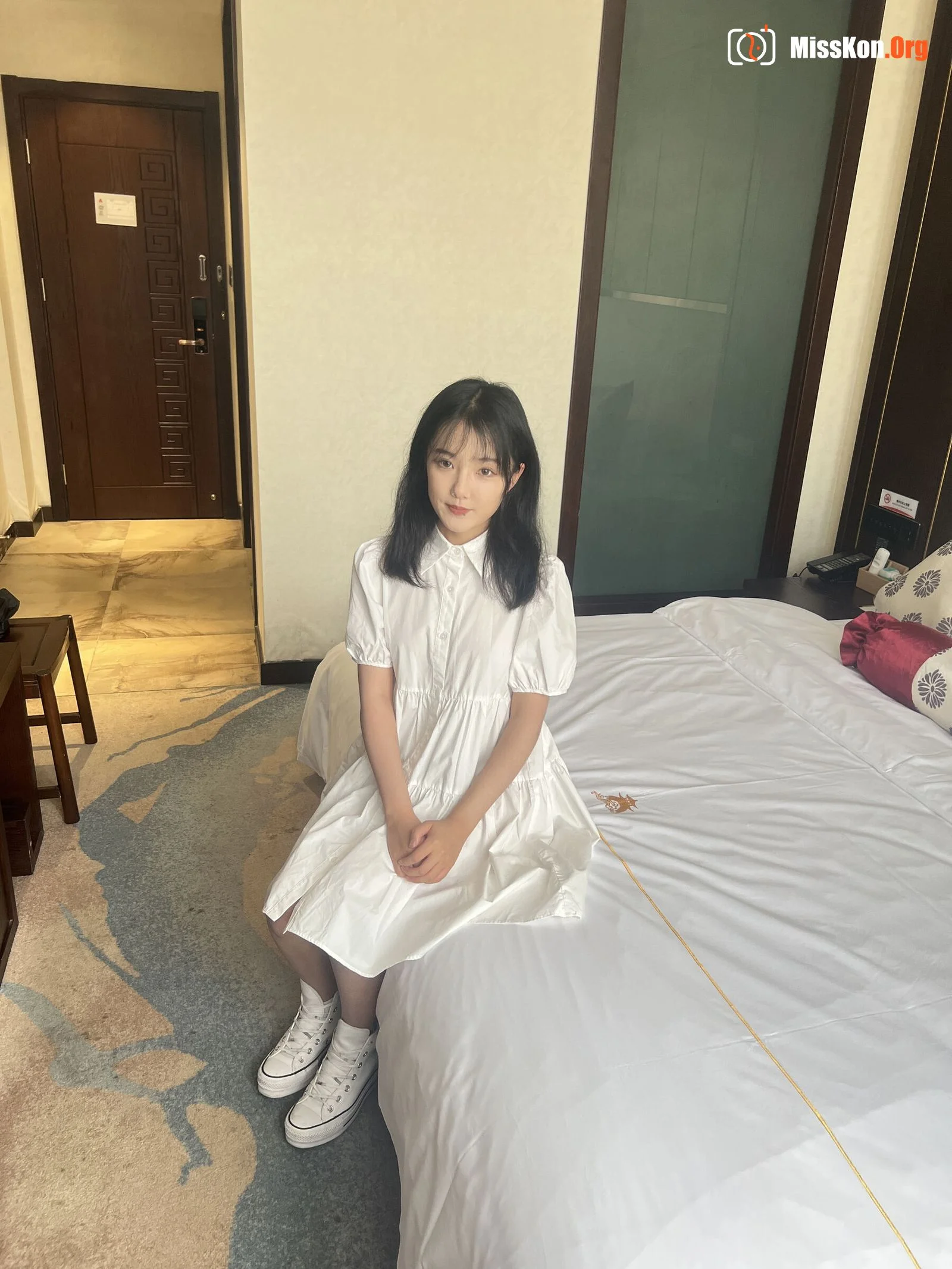 Nude photo set of Chinese model: Little new (2022-07-09) - Photo 4